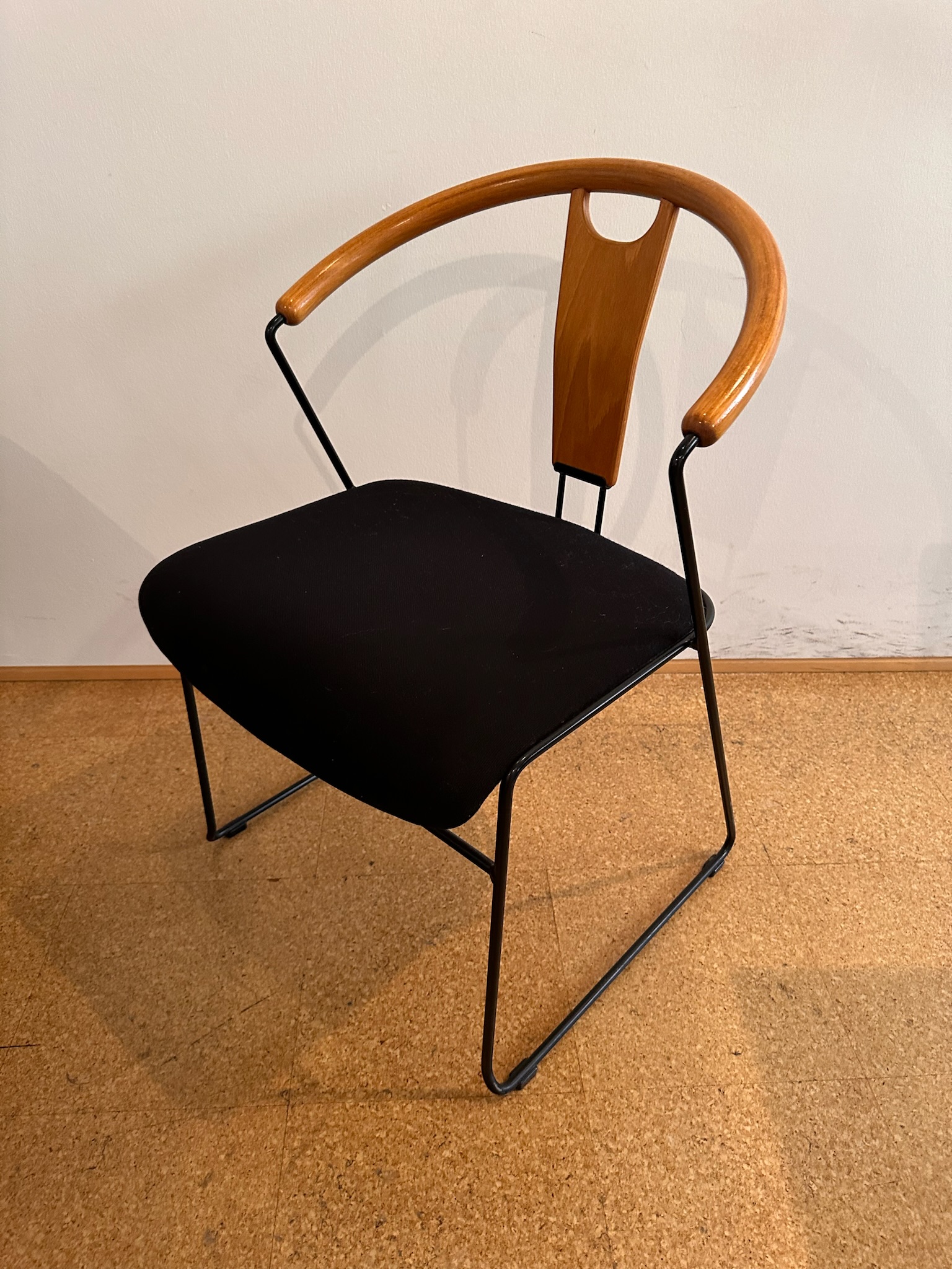 SELT / SOLD GKS fundarstólar - staflanlegir - hönnunarstólar (4 stk.) 2