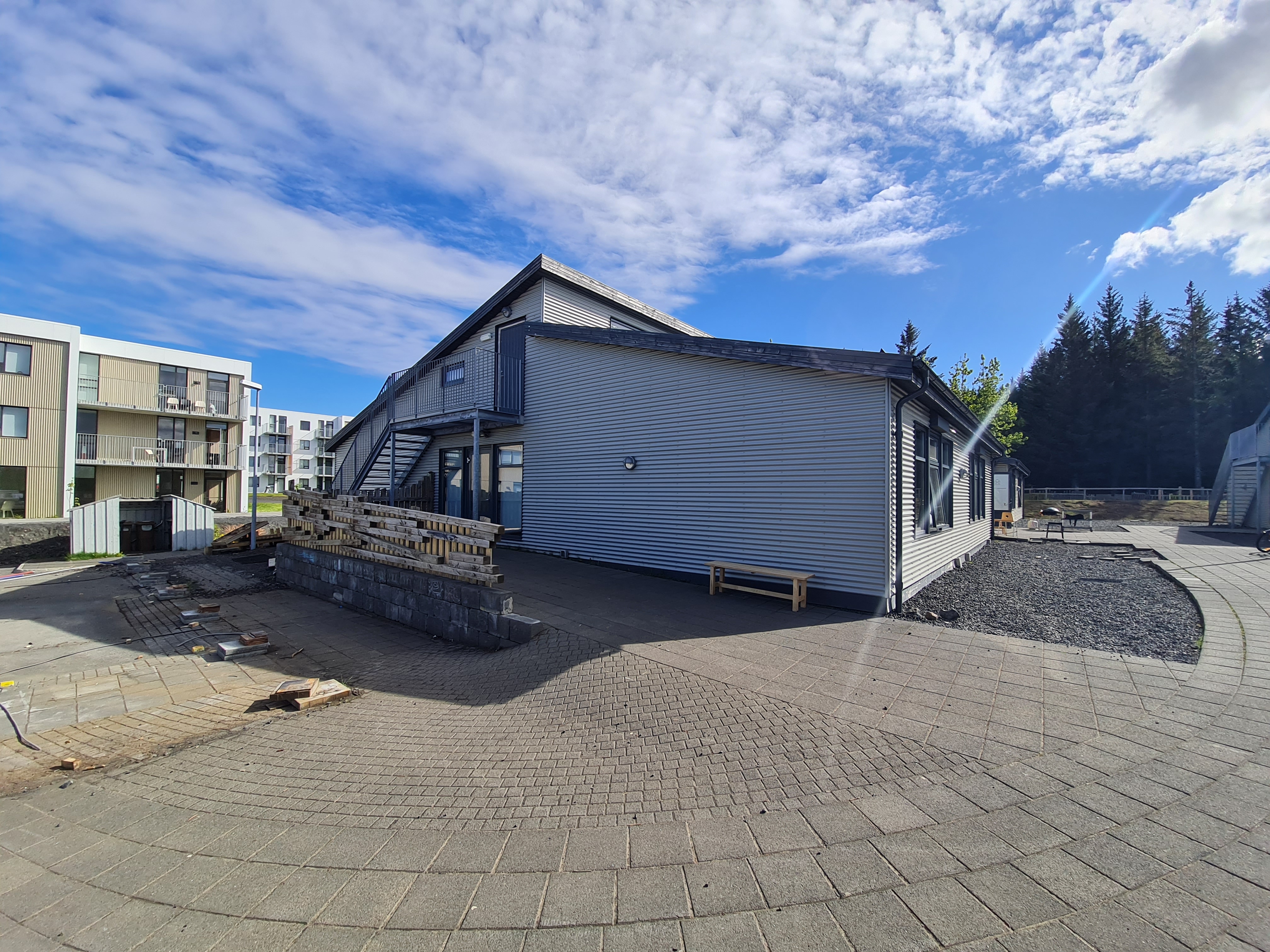 SELT / SOLD - Hús 4 - SG einingarhús - 250 fm. + 100 fm. Alls 350 fm.