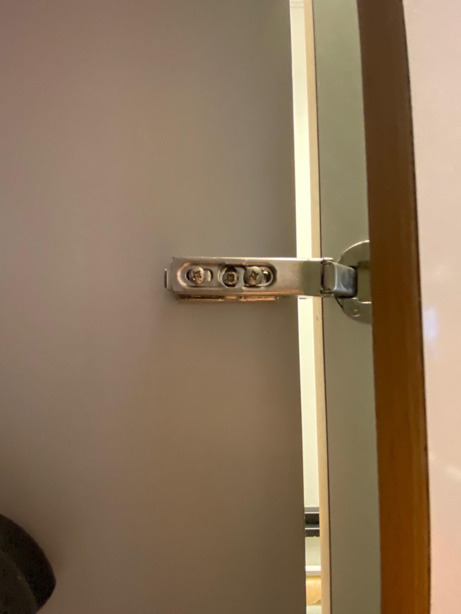 SELT / SOLD Skrifstofuskápar 6