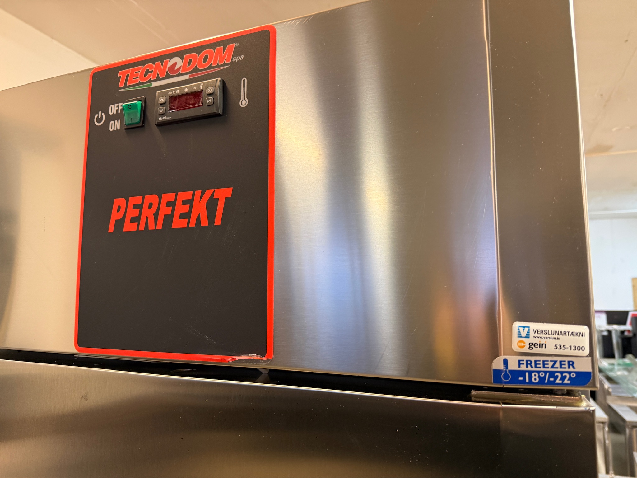 SELT / SOLD Tecnodom Perfekt 700 Stálfrystir frá BVT 4