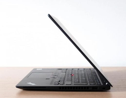 SELT / SOLD ThinkPad T14 Gen 1 - i7 32 gb 6