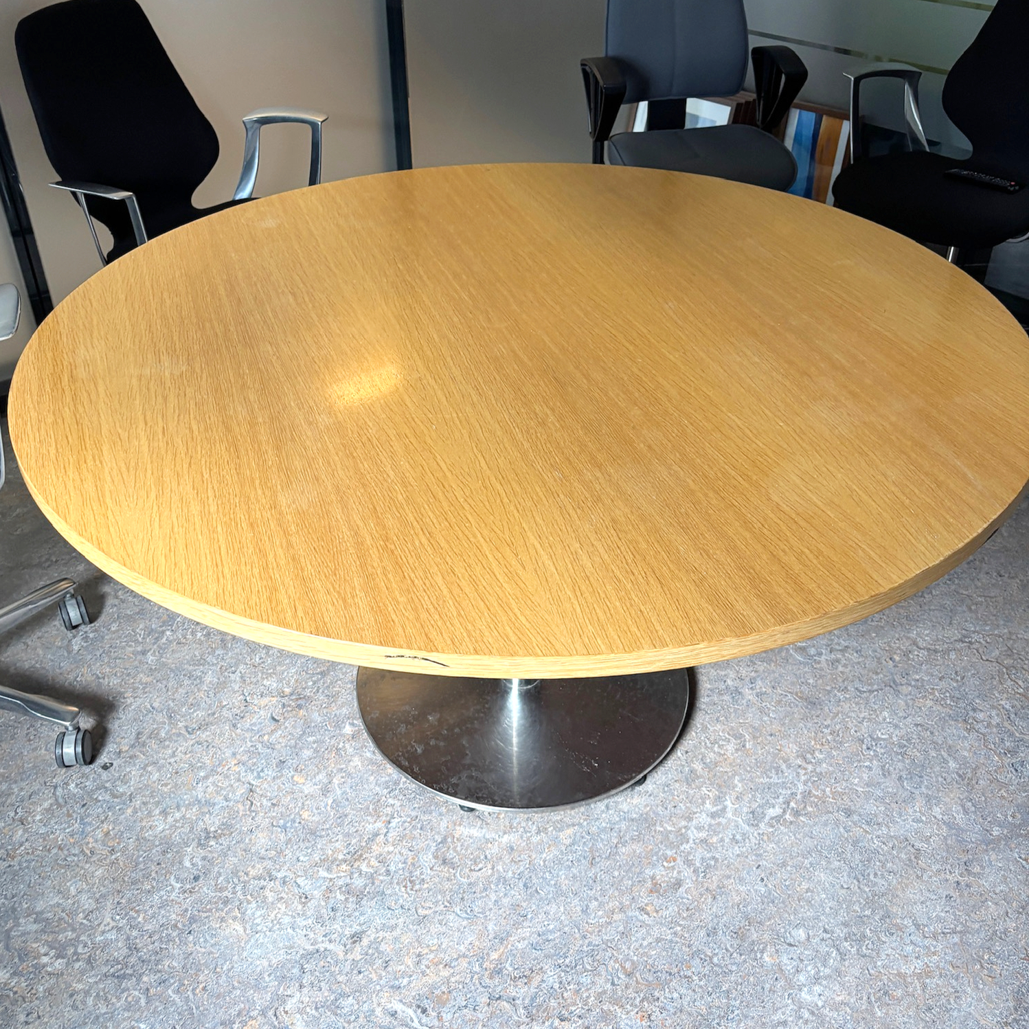 SELT / SOLD Hringborð, Ø140xH74sm.