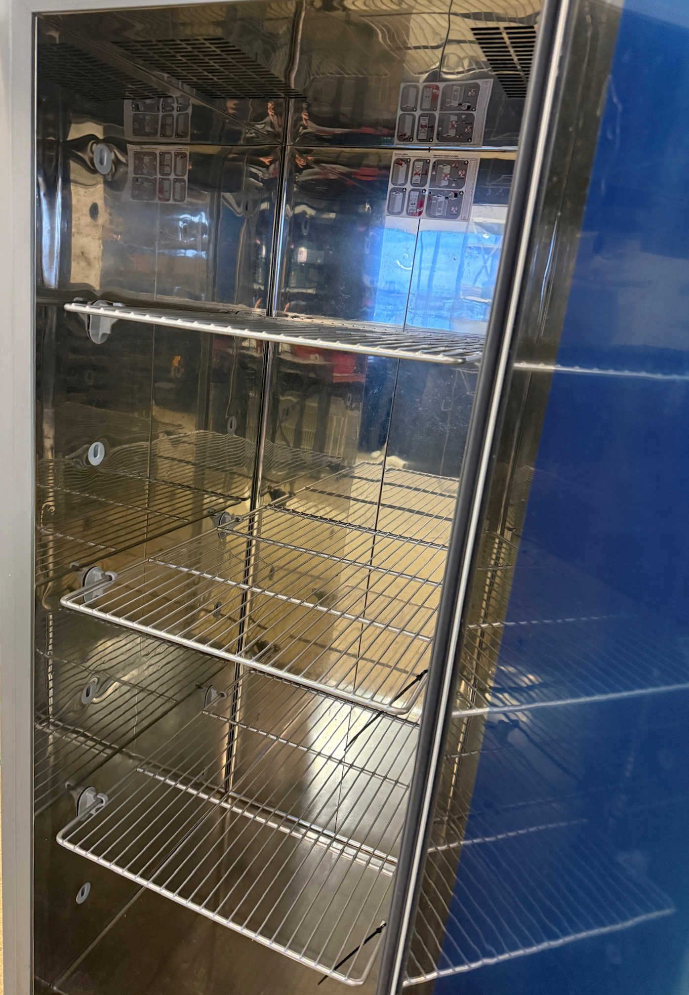 SELT / SOLD Tecnodom Perfekt 700 Stálfrystir frá BVT 5