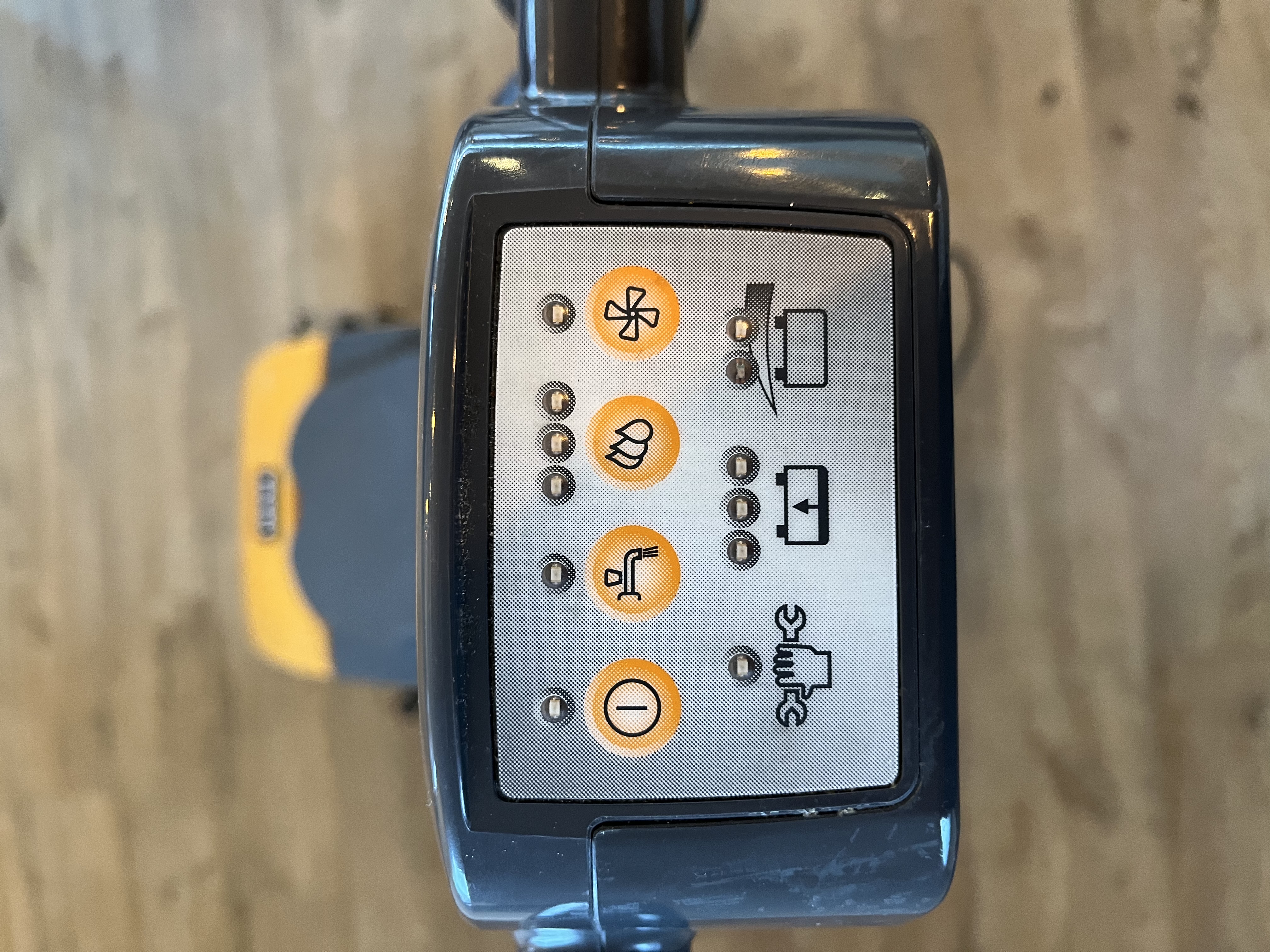Selt - sold TASKI swingo - skúringarvél 6
