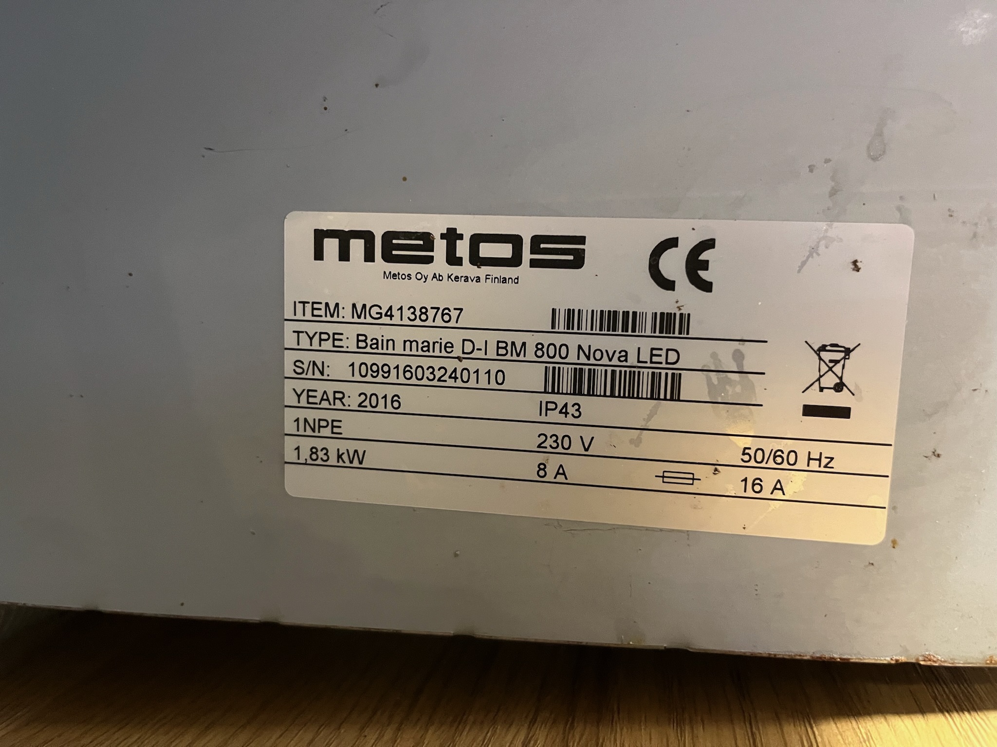 SELT / SOLD Metos hitabað fyrir hlaðborð 6