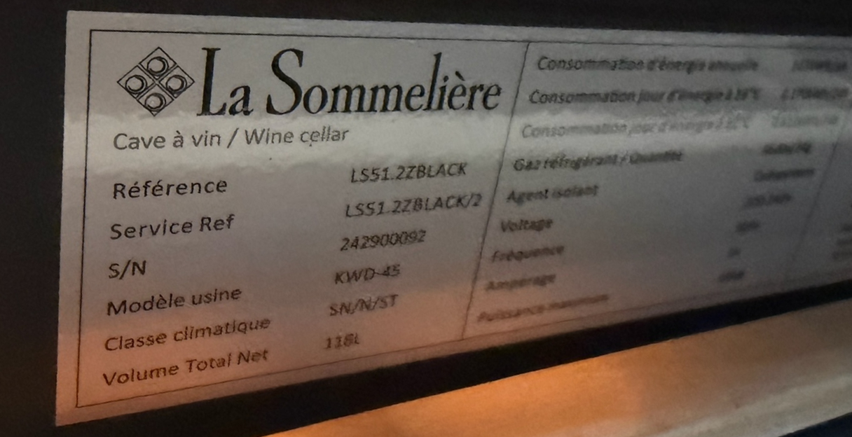 SELT / SOLD La Sommelieré vínkælir frá BVT, 50 flöskur - Sem nýr 4