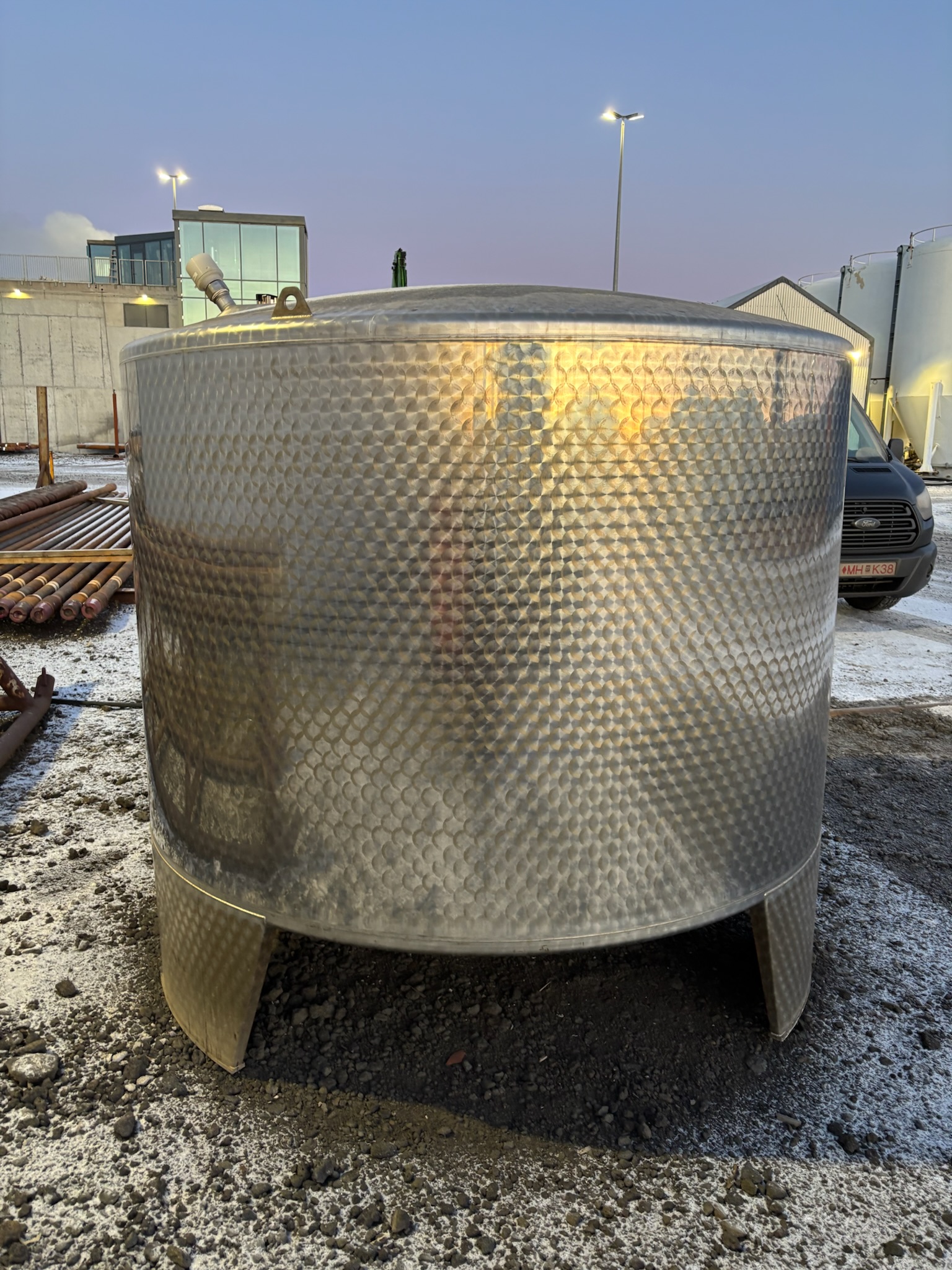 SELT / SOLD - Speidel vatnstankur, 4600ltr. 4