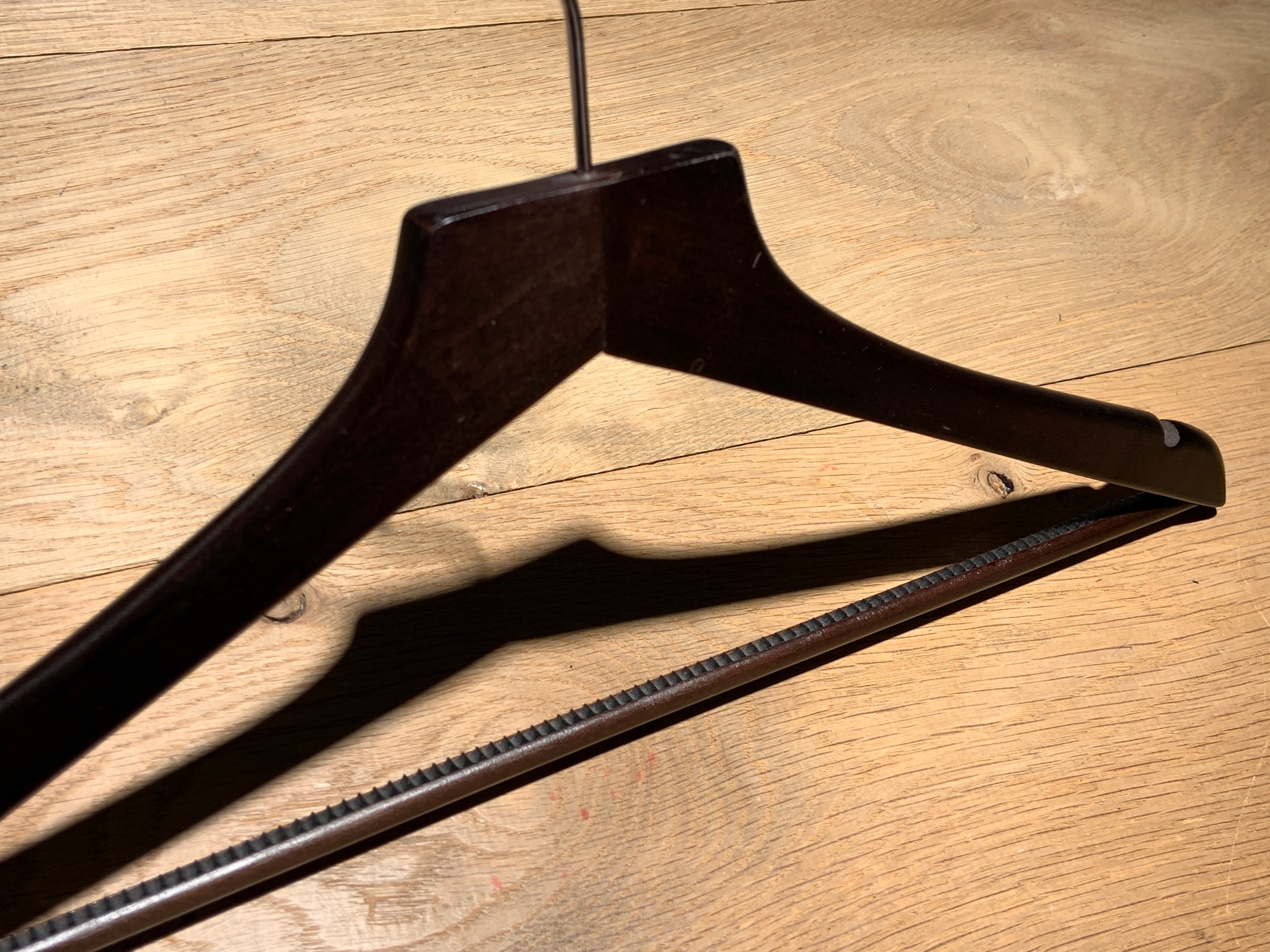SELT / SOLD Herðatré & buxnaherðatré 15