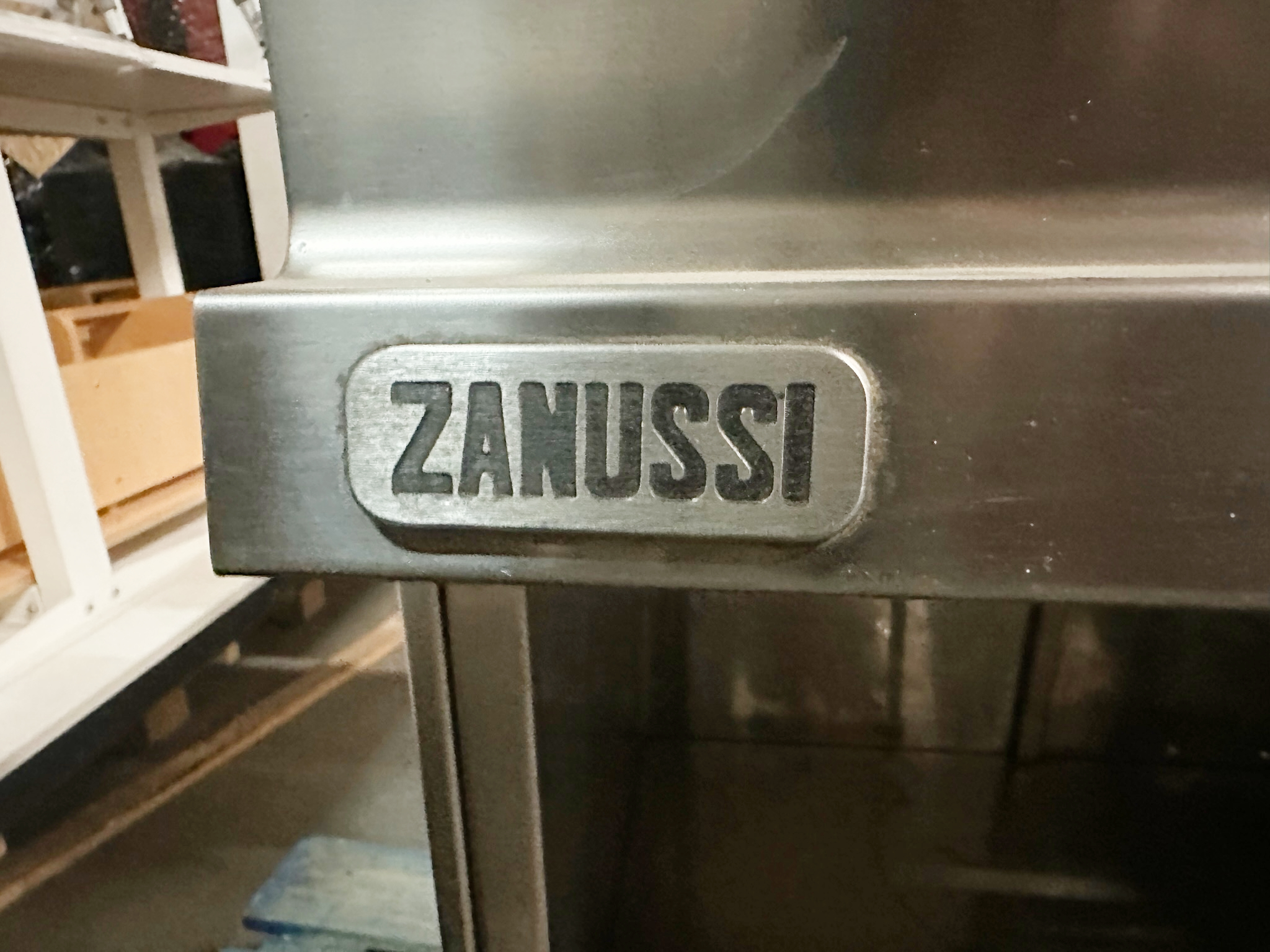 SELT / SOLD Zanussi rafmagns helluborð 4 hellur 70 x 70sm ásamt undirborði 9