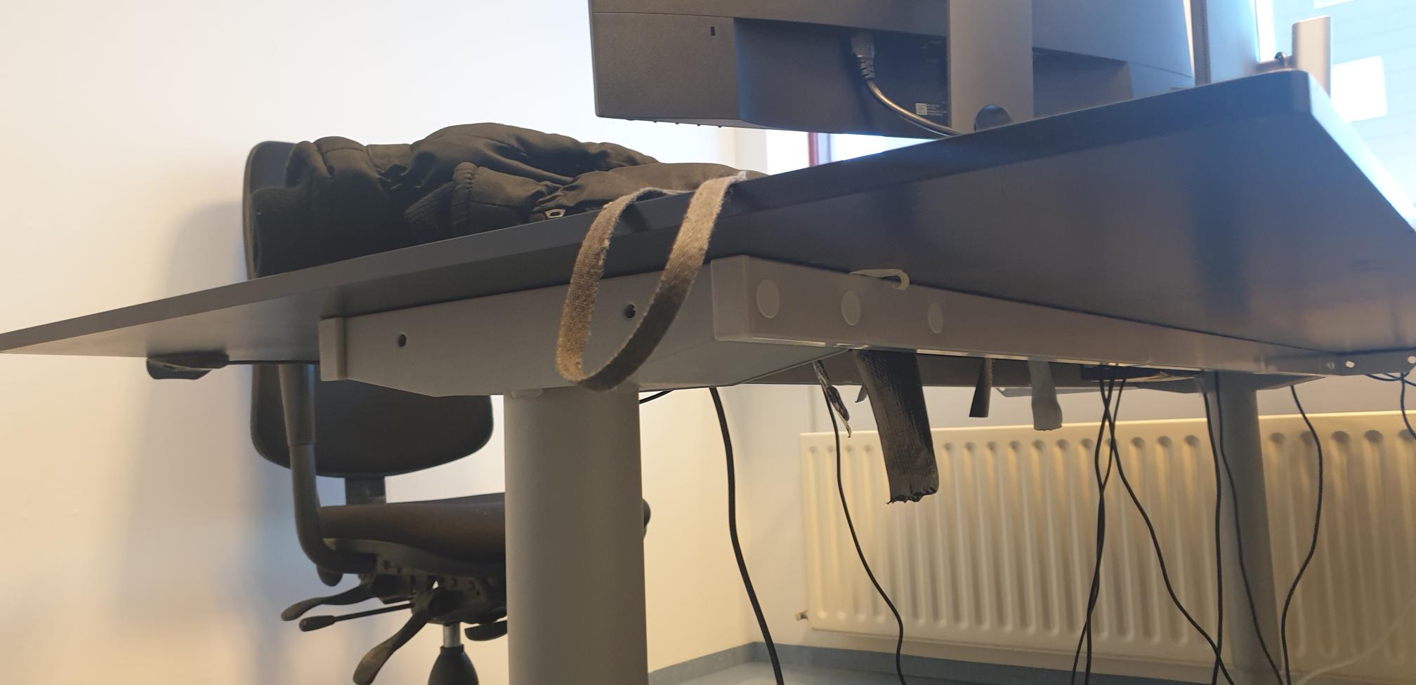 Selt/Endurnýtt-Rafmagnsborð Svört 200x90 8