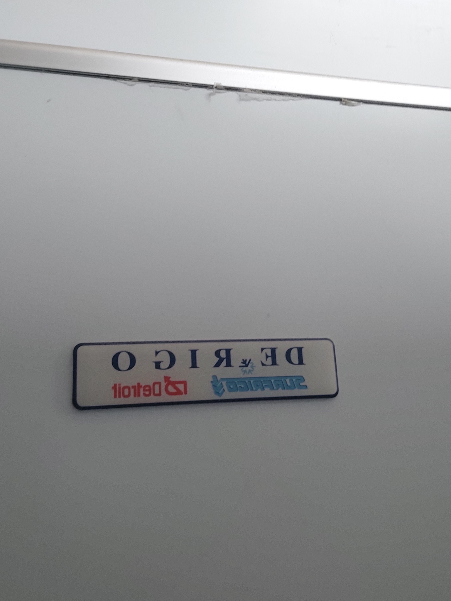 SELT / SOLD Kæliklefi - manngengur (ca. 2fm) 5