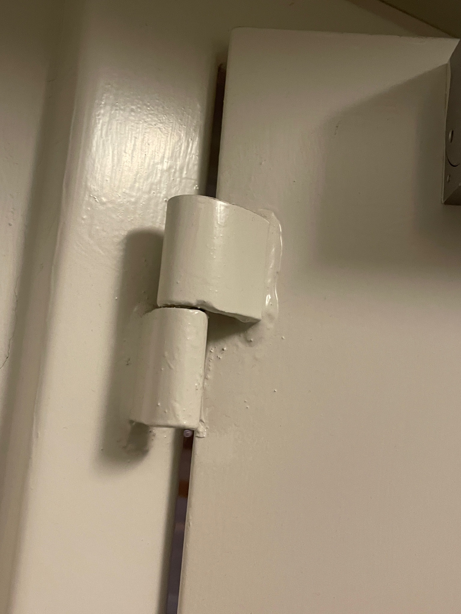 SELT / SOLD Eldvarnarhurð í ramma með pumpu 5