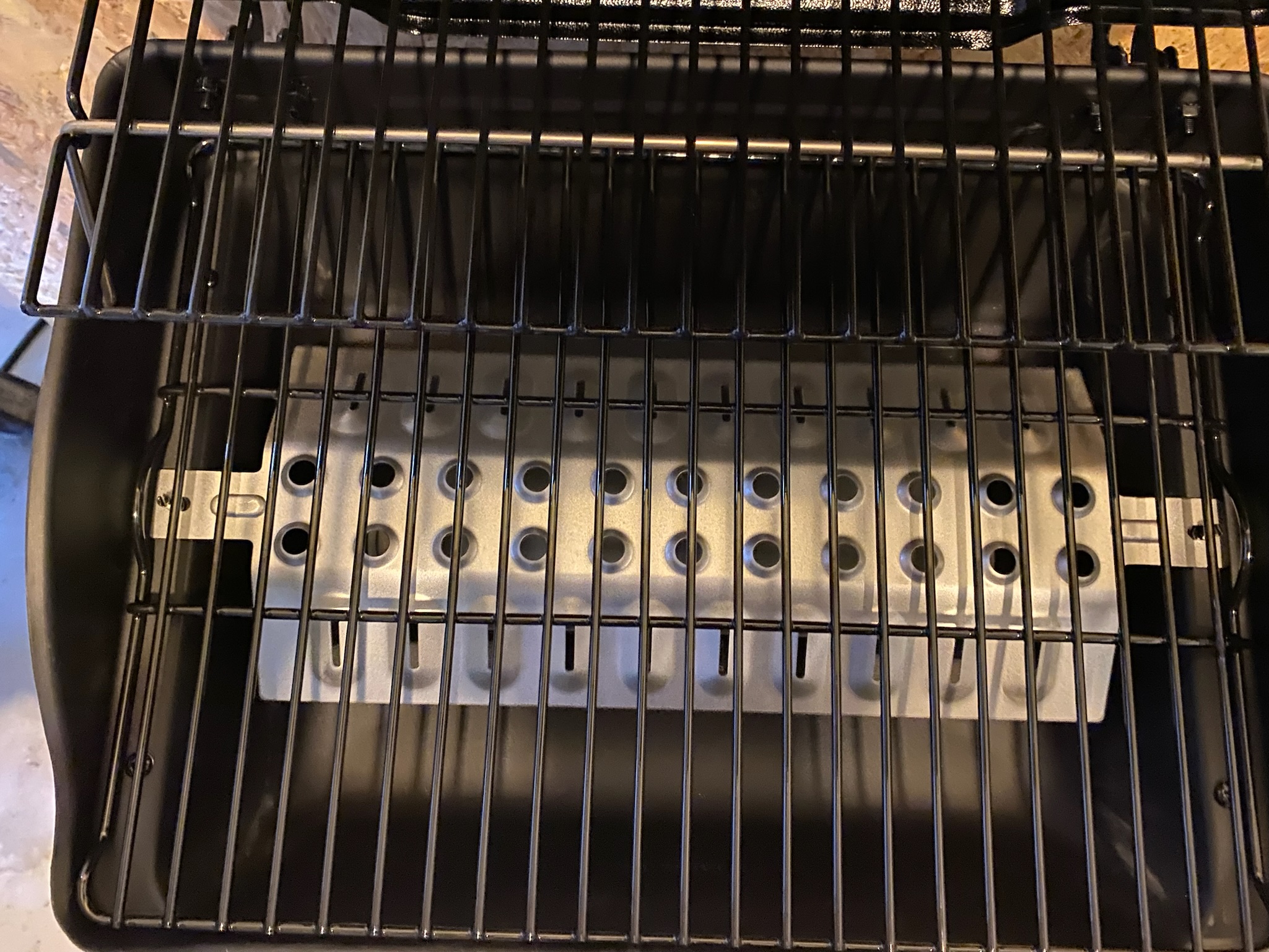 SELT / SOLD Gasgrill Omega 200 Outback (ónotað) 5
