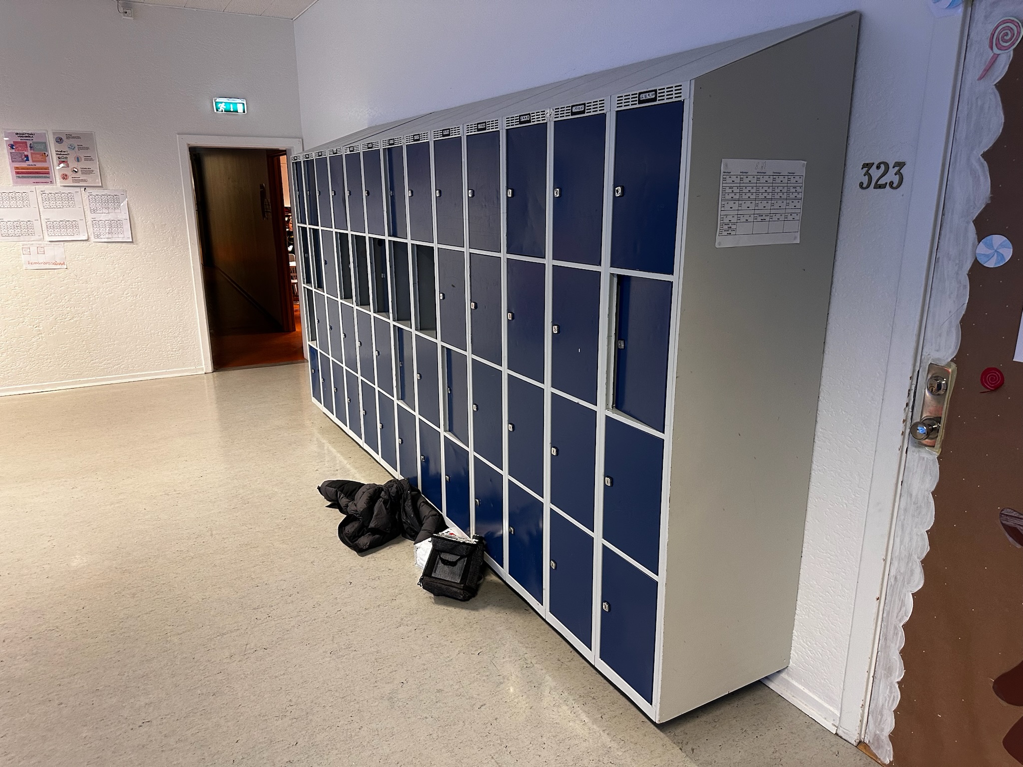 SELT / SOLD Starfsmannaskápar - munaskápar 7