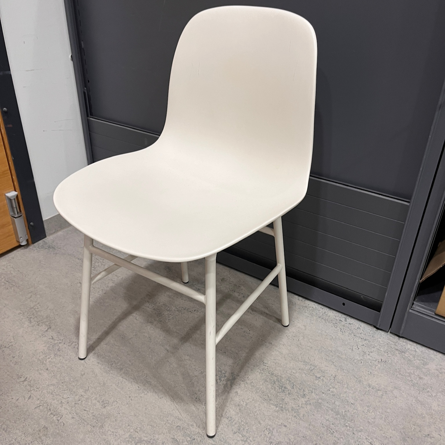 SELT / SOLD Normann Copenhagen stóll frá Epal