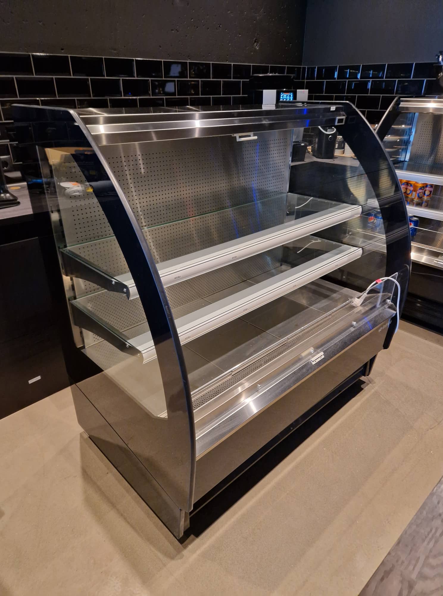 SELT / SOLD Infrico VBR 12 SS kælir 2019 - lítið notaður - hálfvirði 2