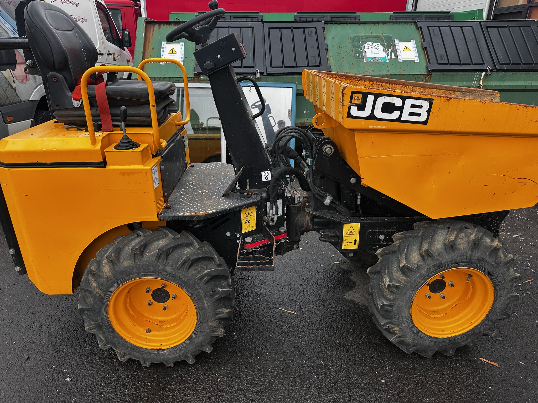 SELT / SOLD JCB dumper 2017 - 1 tonn 6