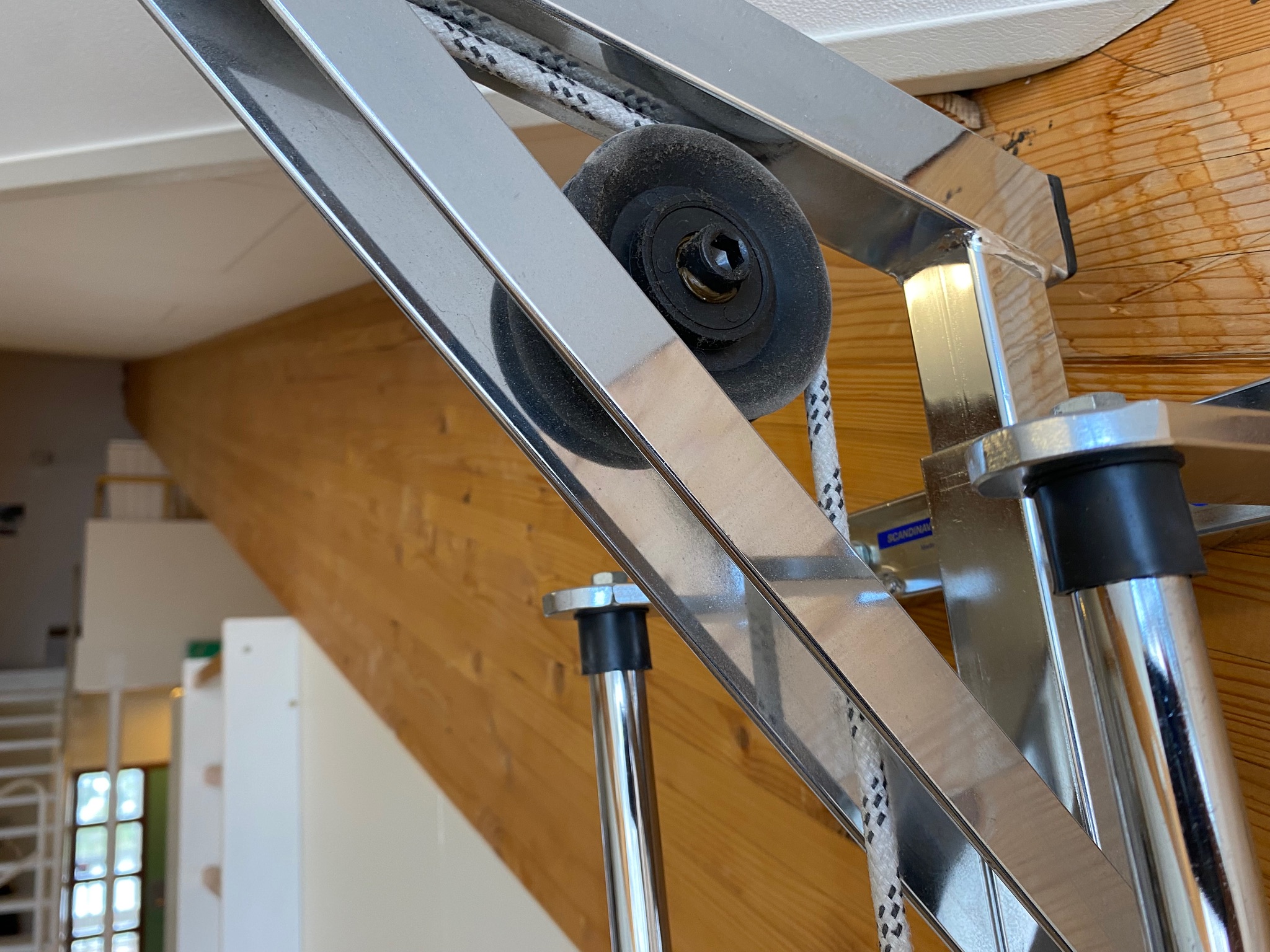 SELT / SOLD Niðurtog / Lat Pulldown 8
