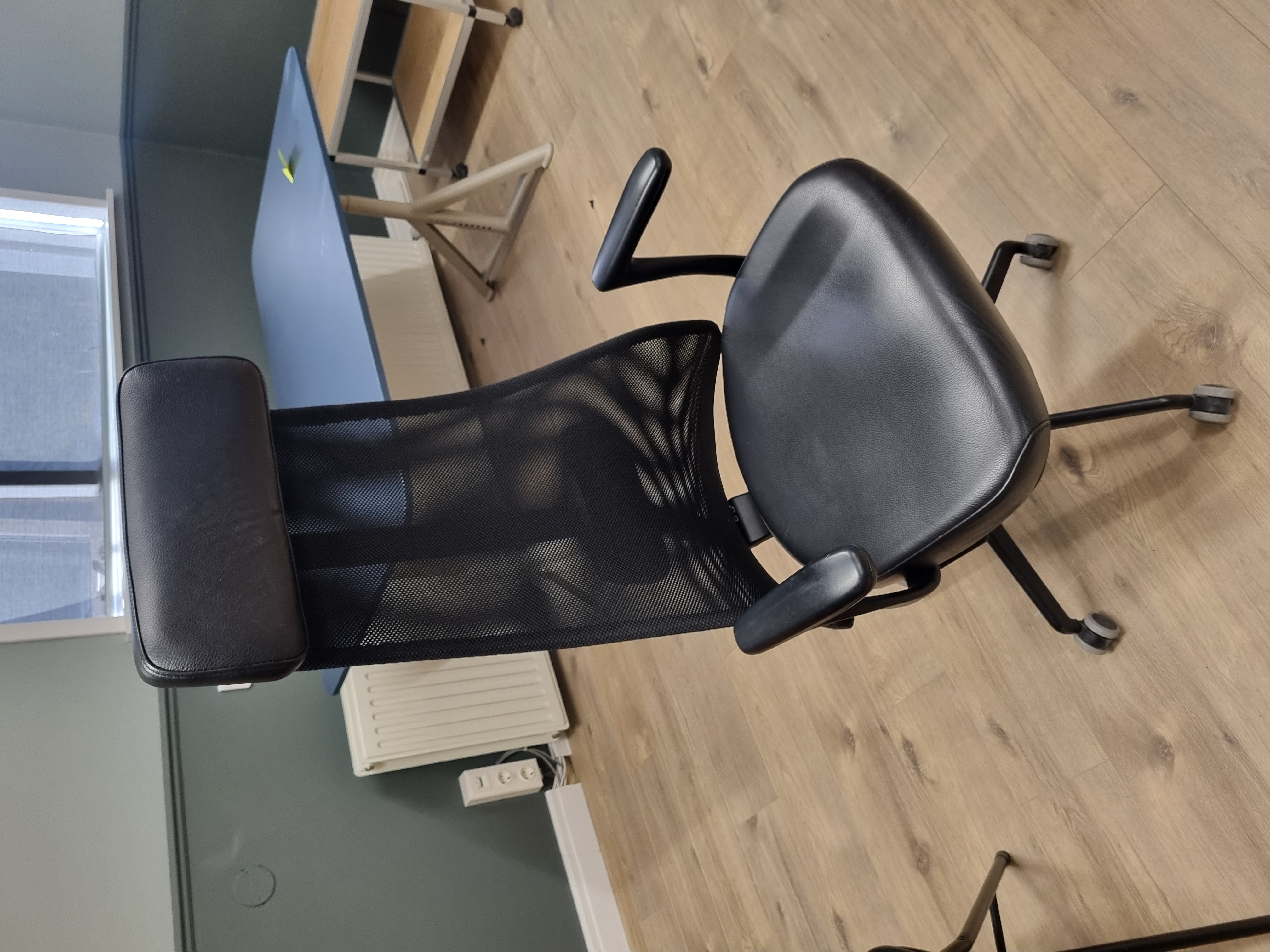 SELT / SOLD IKEA skrifborðsstóll (2 stk.)