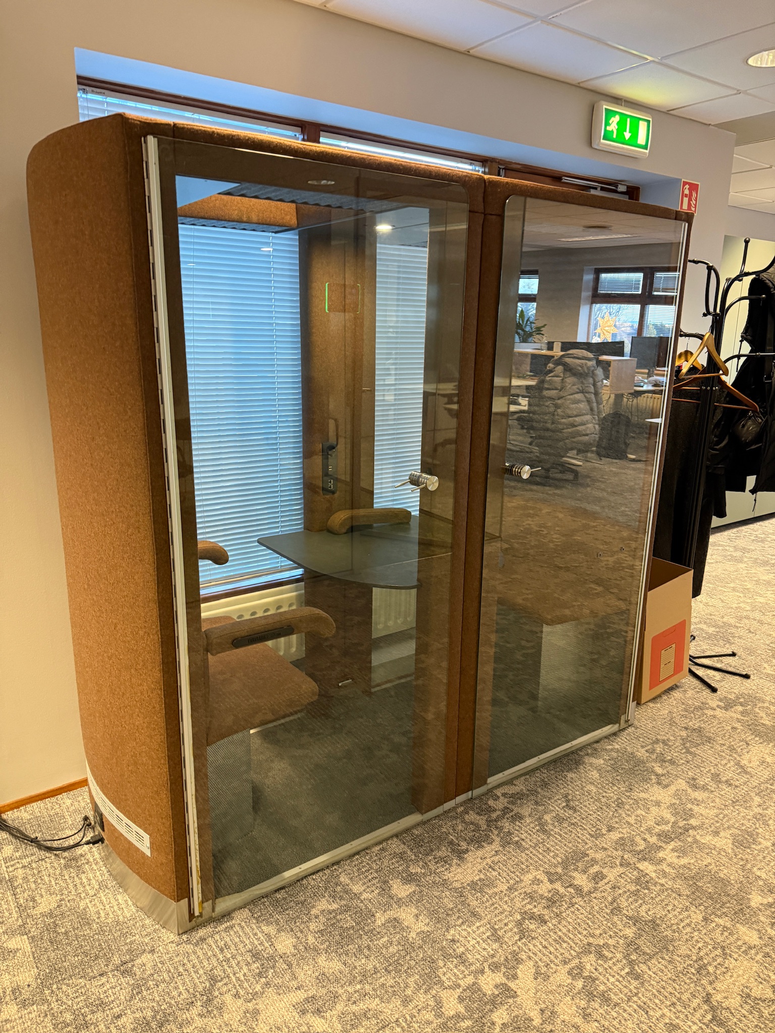 SELT / SOLD EvaVaara Design 2 manna hljóðvistarrými 2
