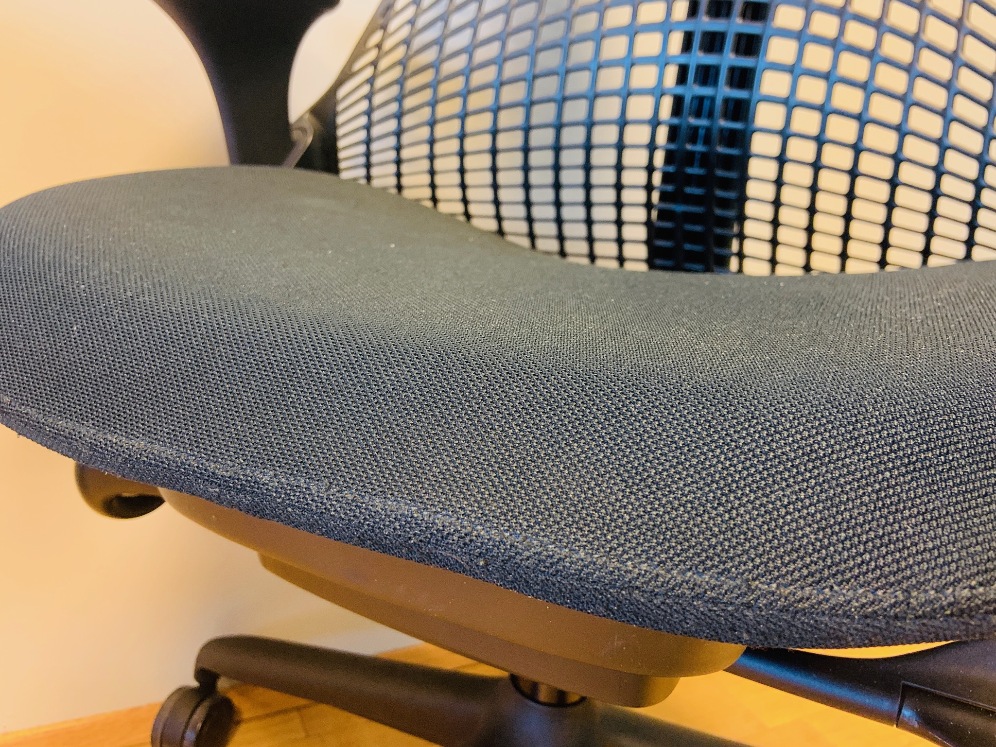 SELT / SOLD Herman Miller Sayl frá Pennanum 8