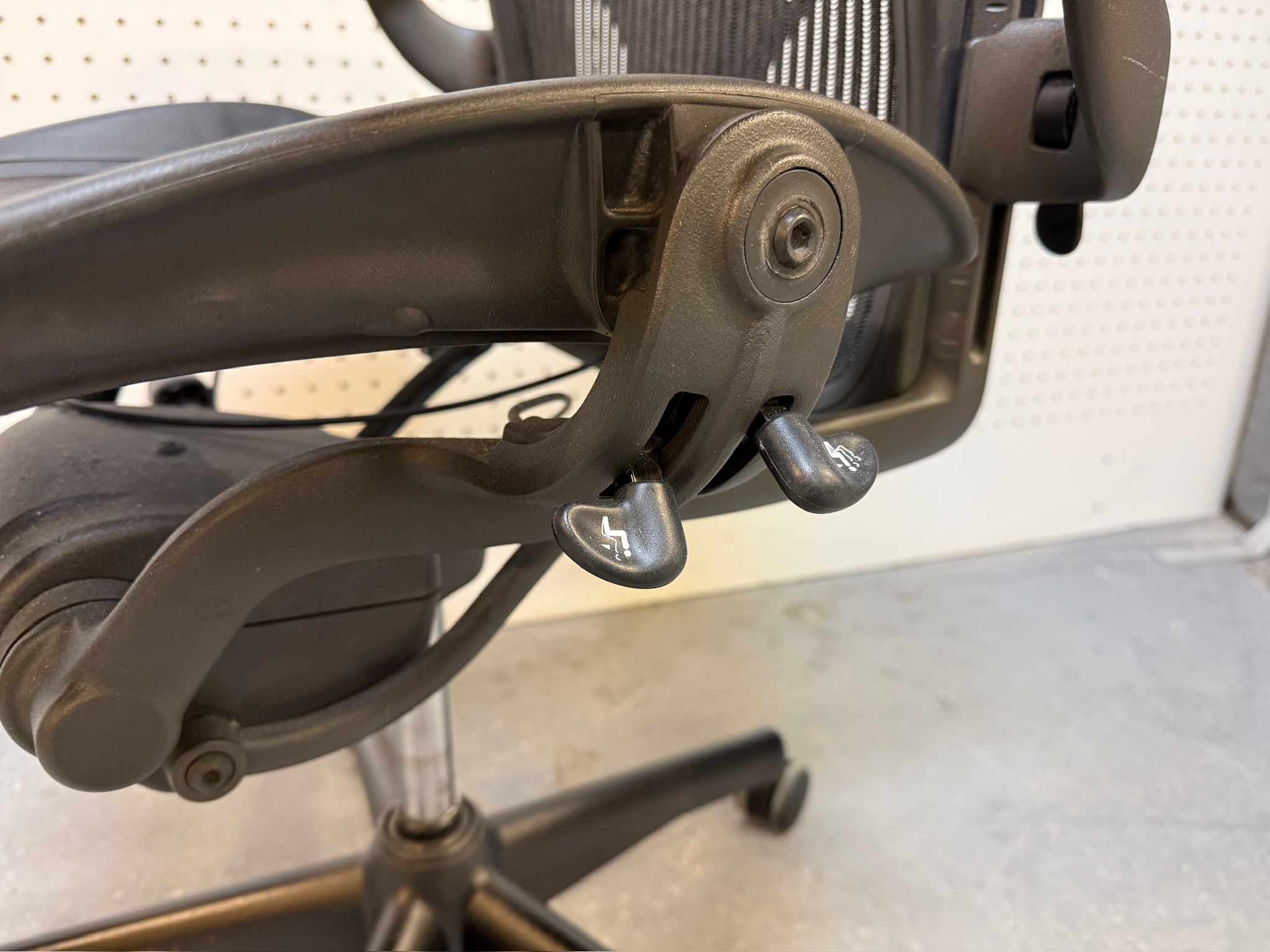 SELT / SOLD Herman Miller Aeron, B stærð (1 stk.) 8