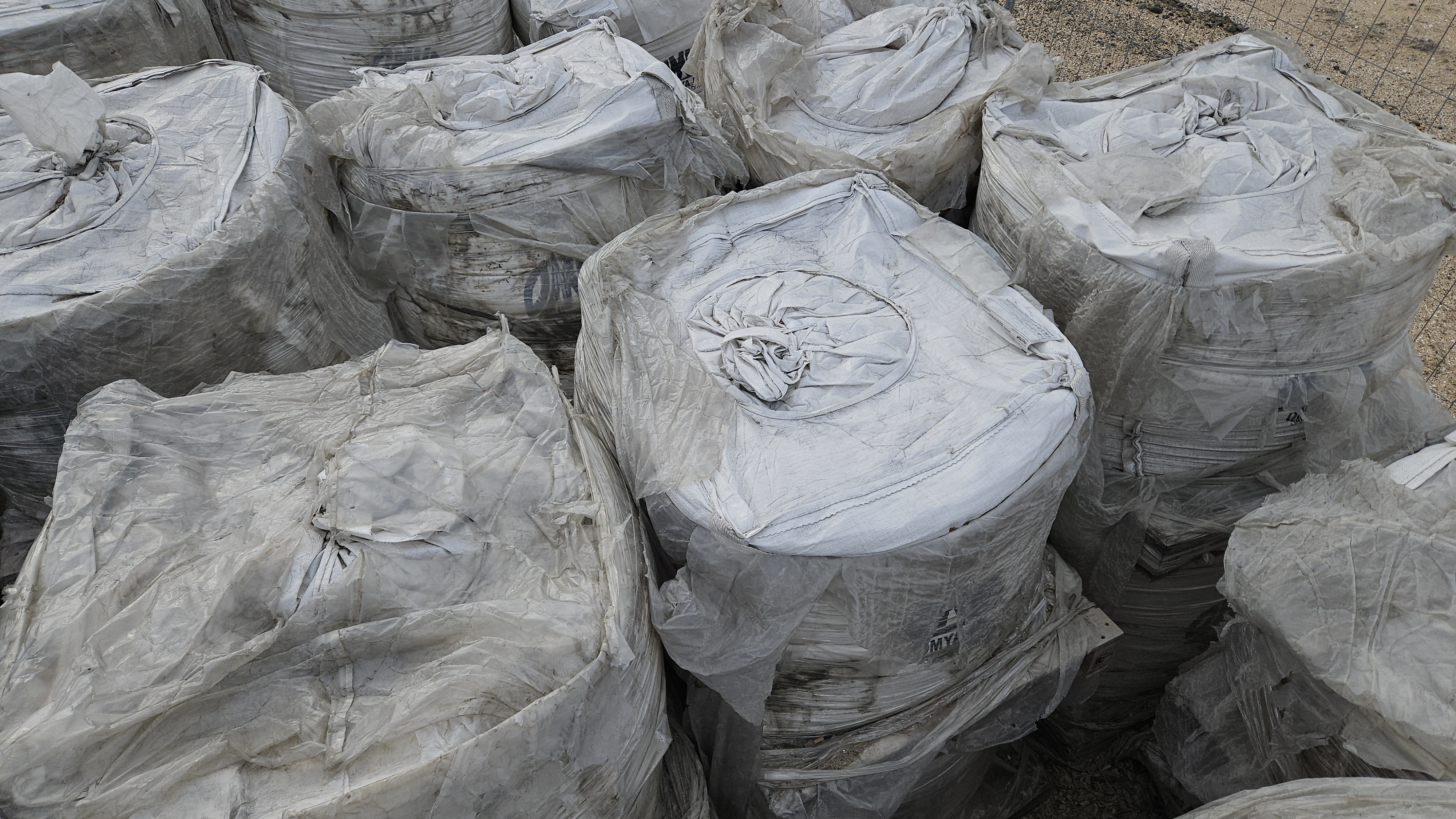 SELT / SOLD Kalksekkir - 300 tonn - 600 kg. pokinn 5