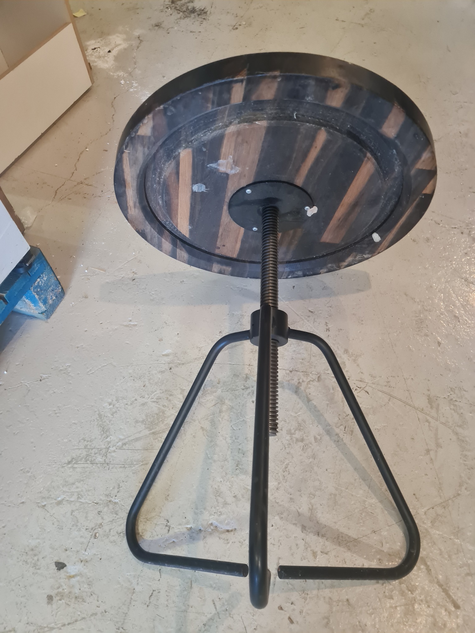 SELT / SOLD Hringborð - kaffihúsborð - eldhúsborð - viðarborð (B55 x H62 sm.) 2