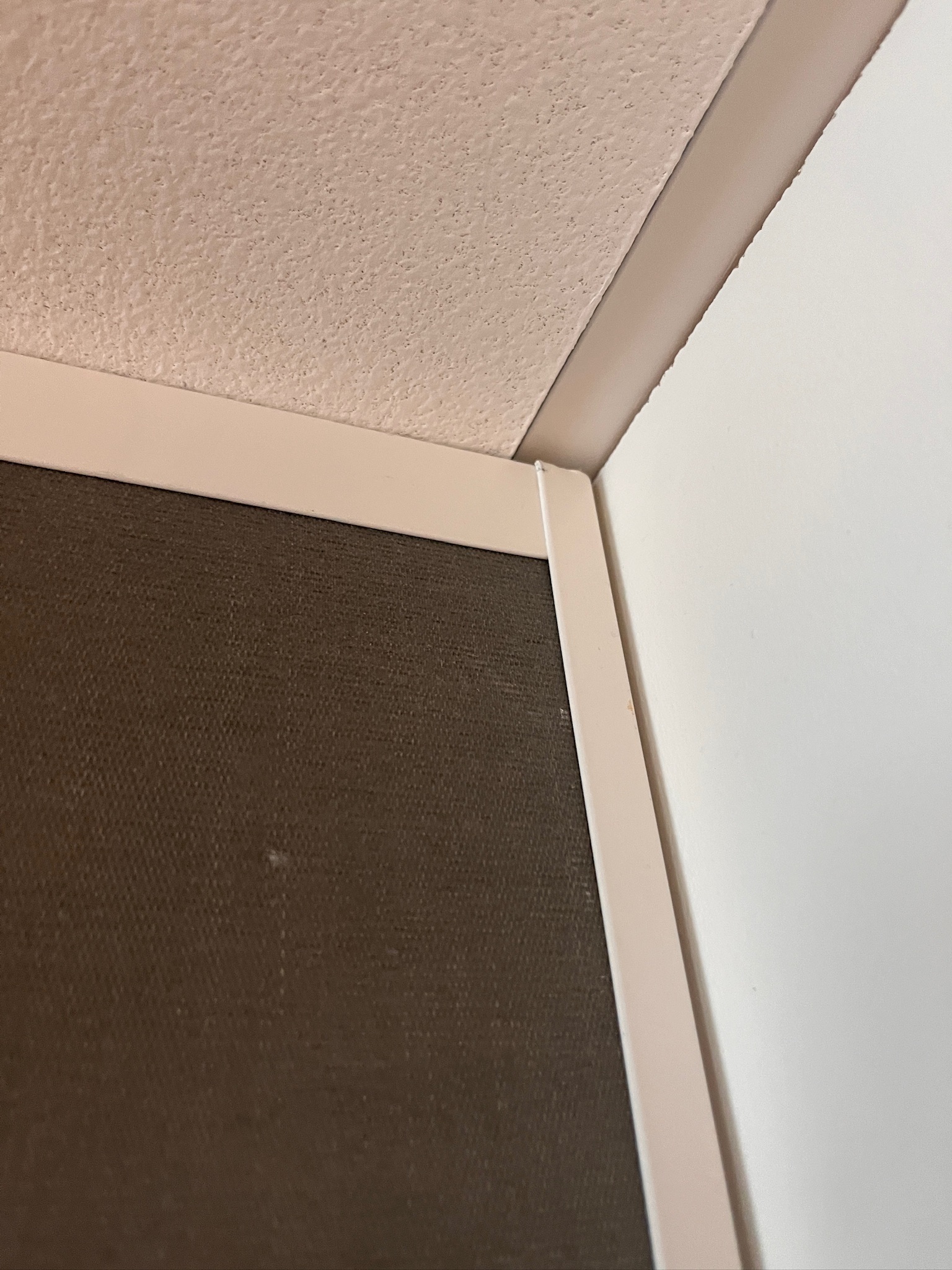 SELT / SOLD - Veggjaklæðning hljóðeinangrandi, H246 x B240 sm. 4