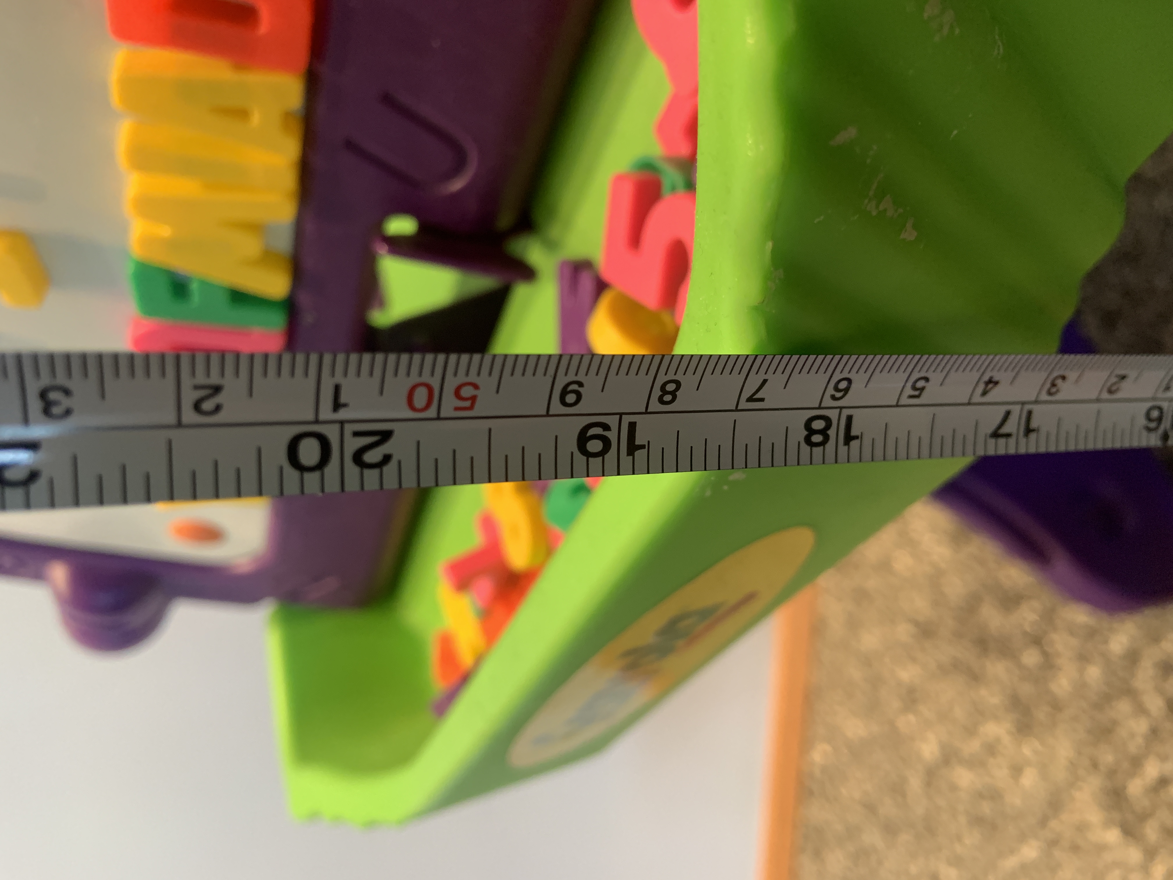 Selt/Endurnýtt-Crayola stafaborð 7