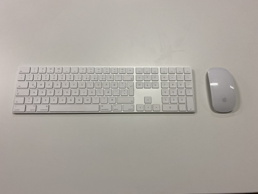 SELT / SOLD Apple Magic Keyboard, hvítt 9