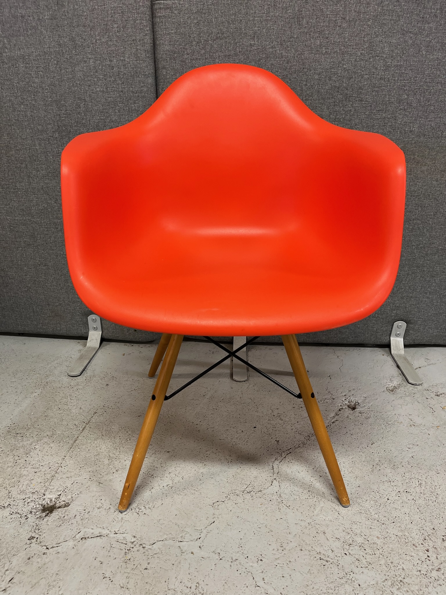 SELT / SOLD Vitra armstóll frá Pennanum 2