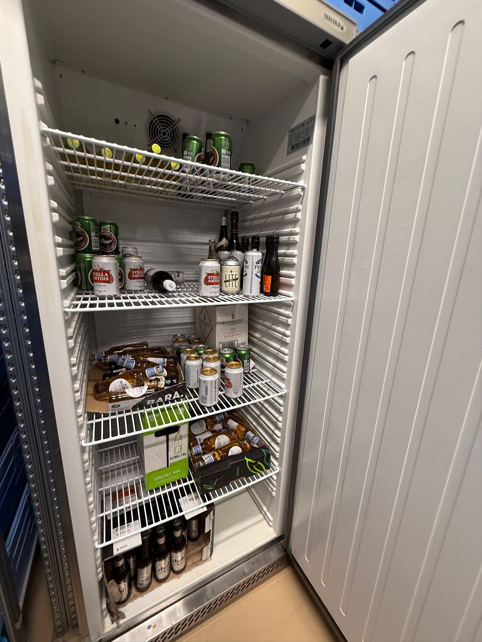 SELT / SOLD Tefcold kæliskápur frá Kælitækni, H190sm. 5