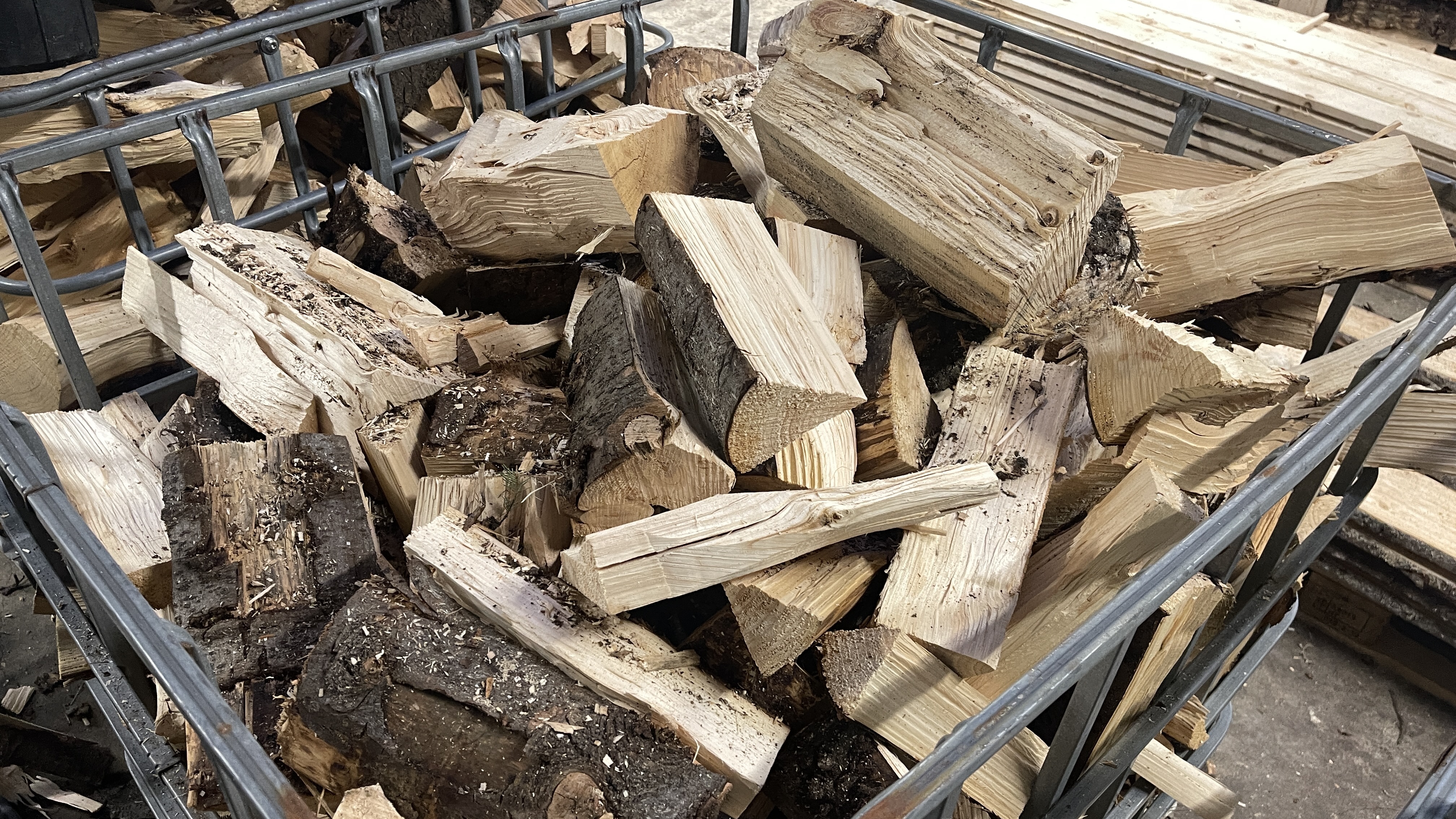 SELT / SOLD - Íslenskt timbur og handverk - arinviður fura - greni - barrviður 6