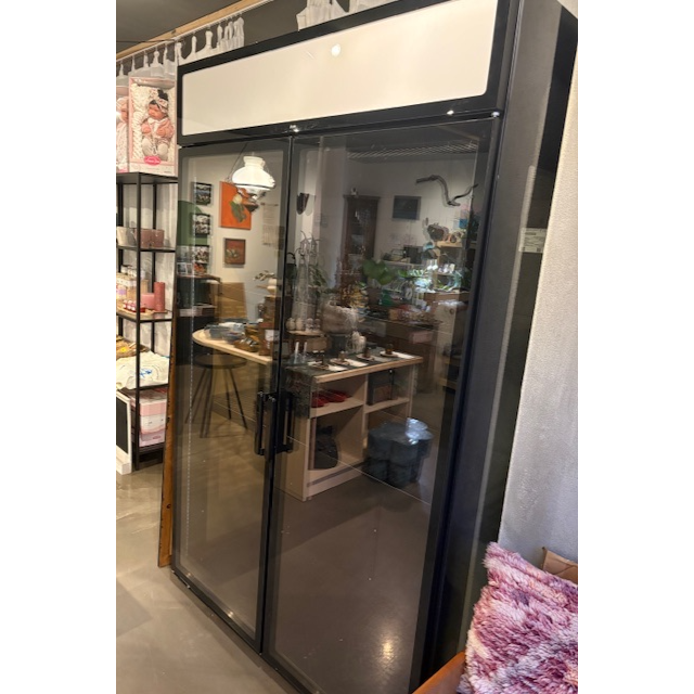 SELT / SOLD Celit display kælir frá BVT, 862ltr., 2025