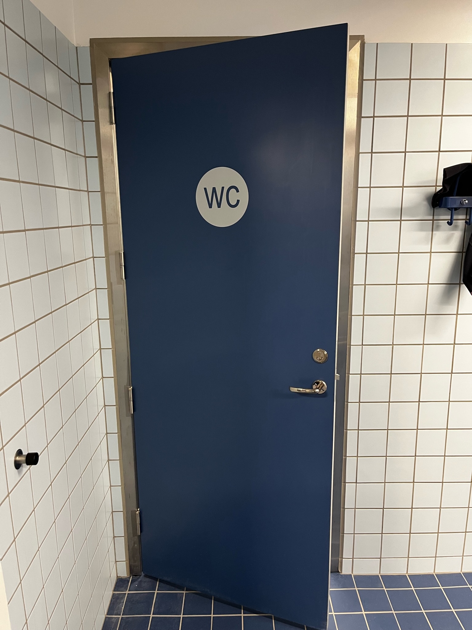 SELT / SOLD Vandaðar nýjar vatnsþolnar hurðir í stálramma 5