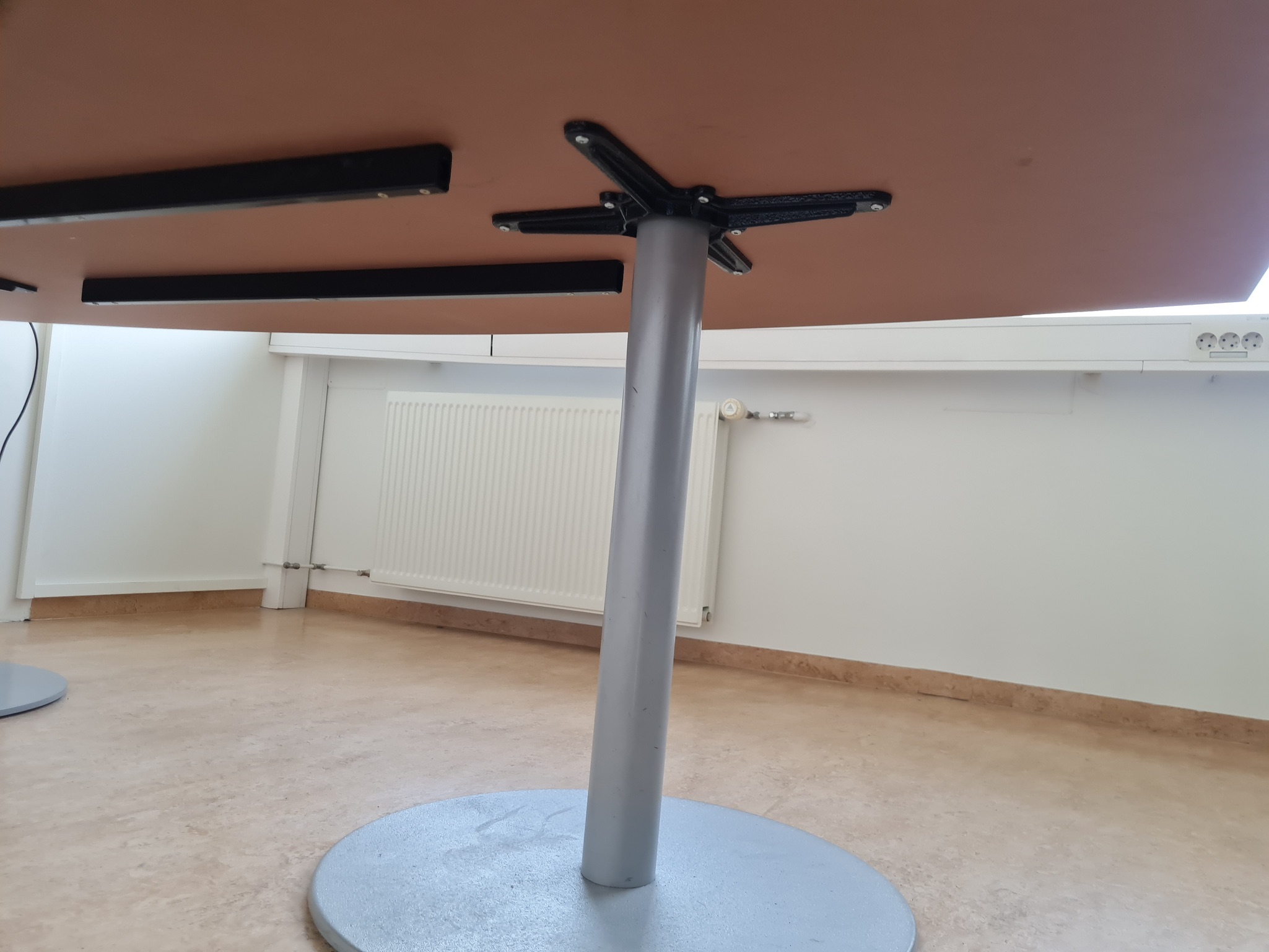SELT / SOLD Fundarborð - 250 x 120 sm. (6-8 manna) 2