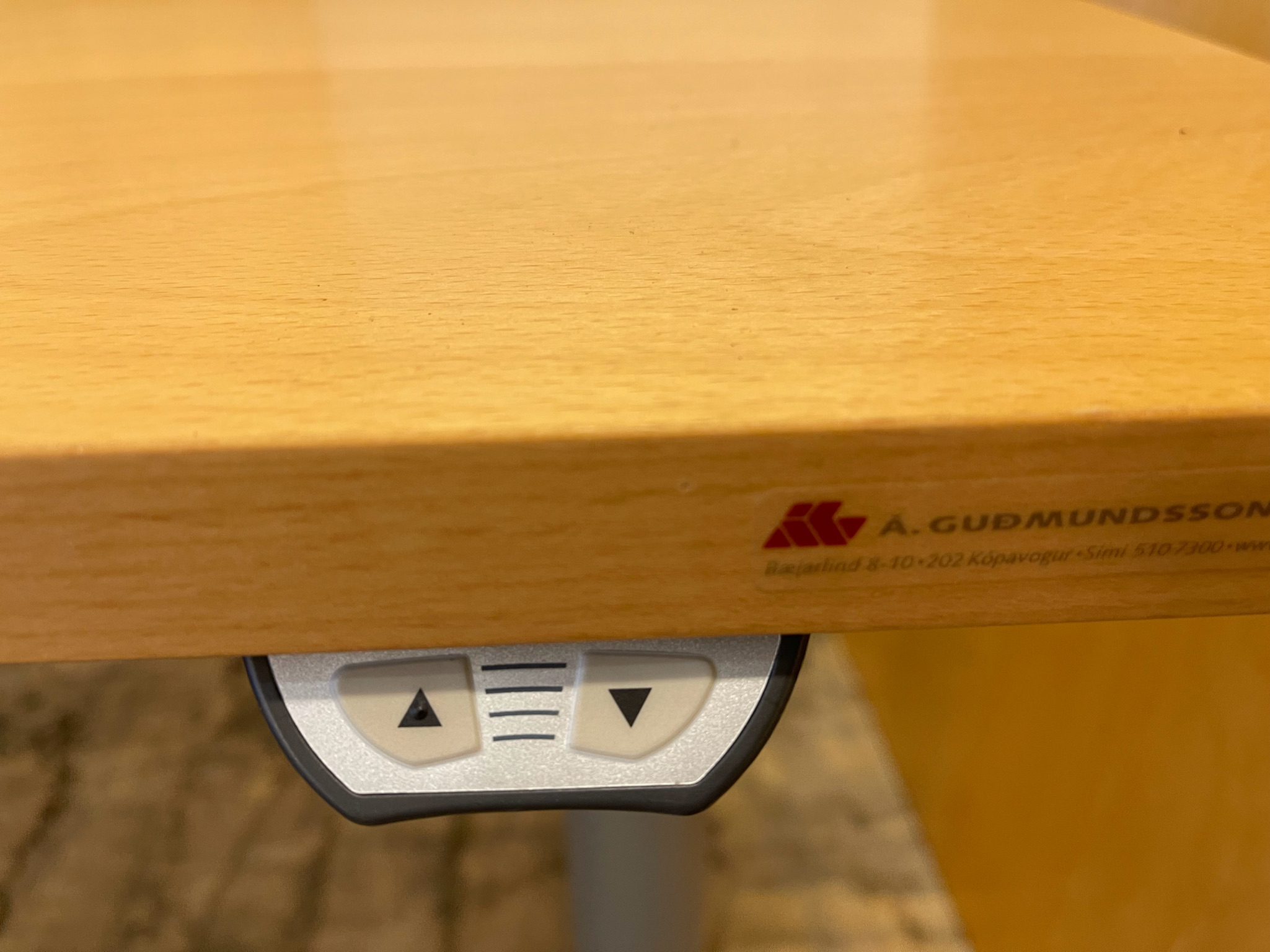 Selt/Endurnýtt-Rafmagnsborð 180x60 sm Á. Guðmundsson 6