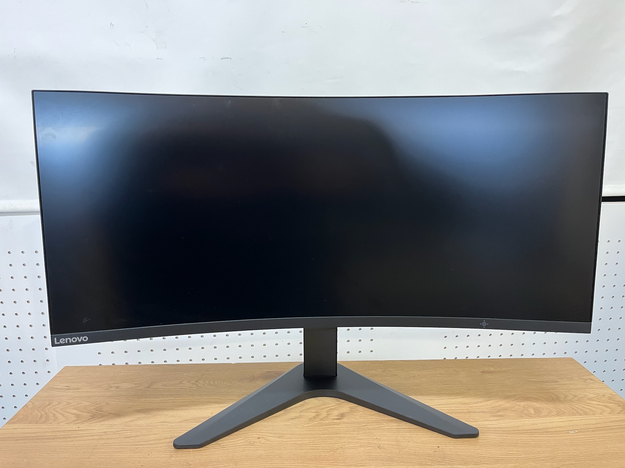 SELT / SOLD Lenovo bogadreginn leikjaskjár, 34'', 144hz, 3440x1440p