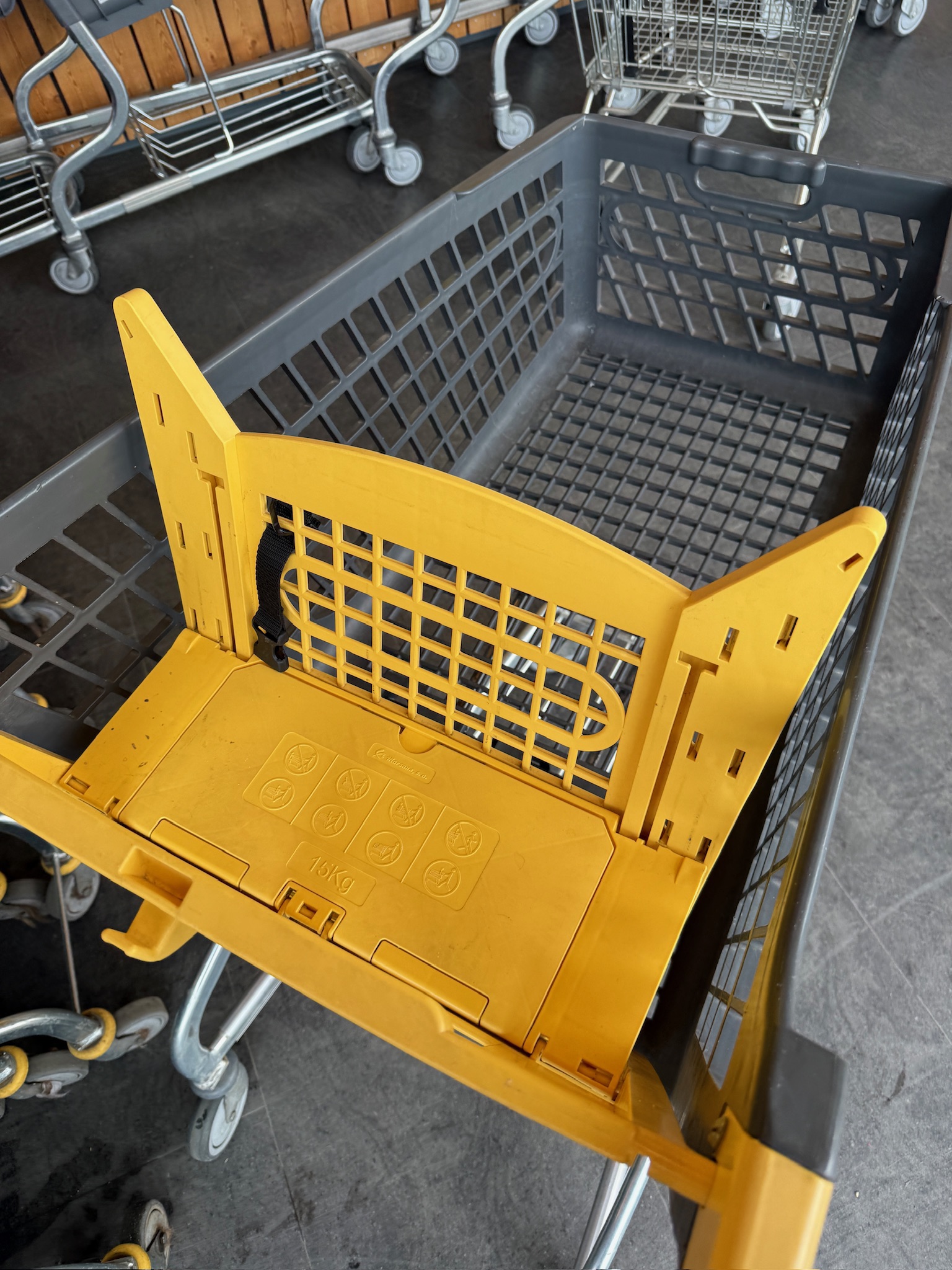 SELT / SOLD Verslunarkerrur frá Marsanz - margar gerðir 13