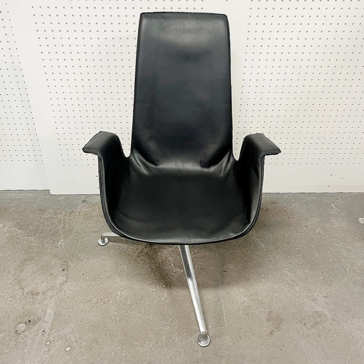 SELT / SOLD Walter Knoll hægindastóll á snúningsfæti 2