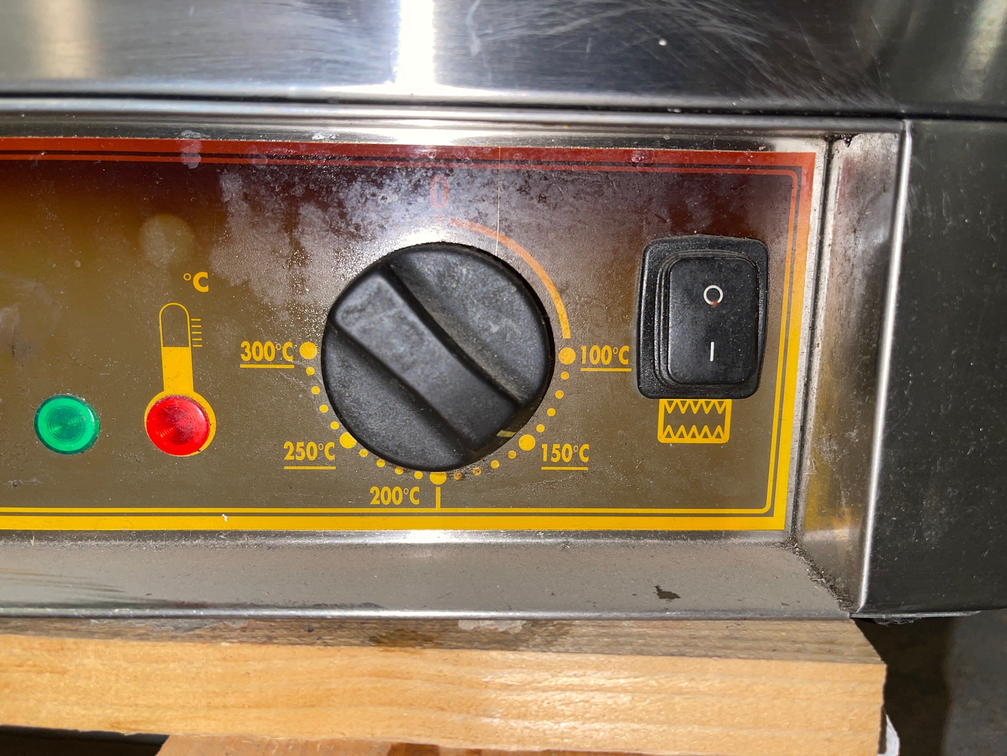 Selt/Endurnýtt-Tvöfalt Roller grill 6