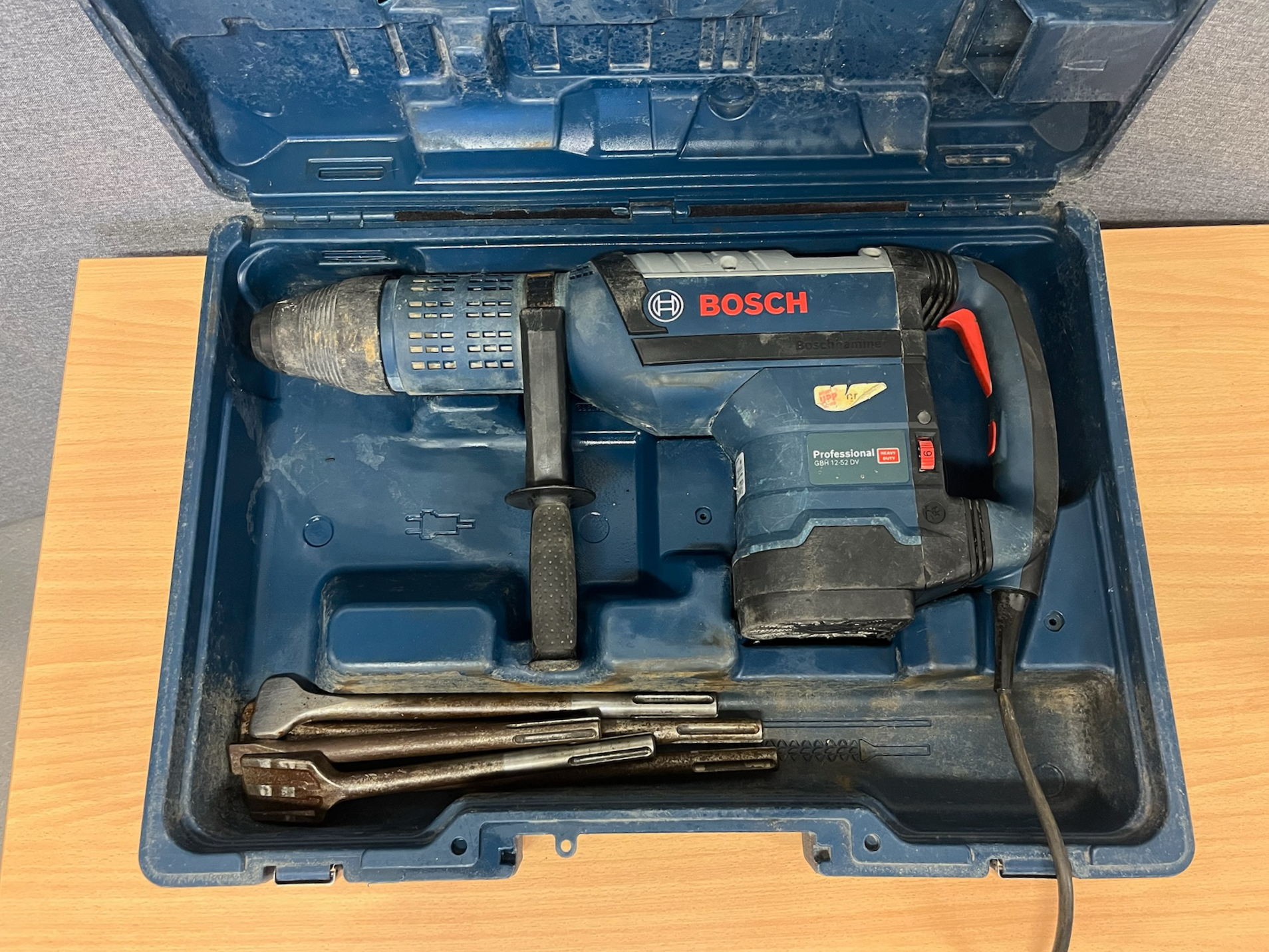 SELT / SOLD Bosch brothamar GBH 12-52 DV frá Byko