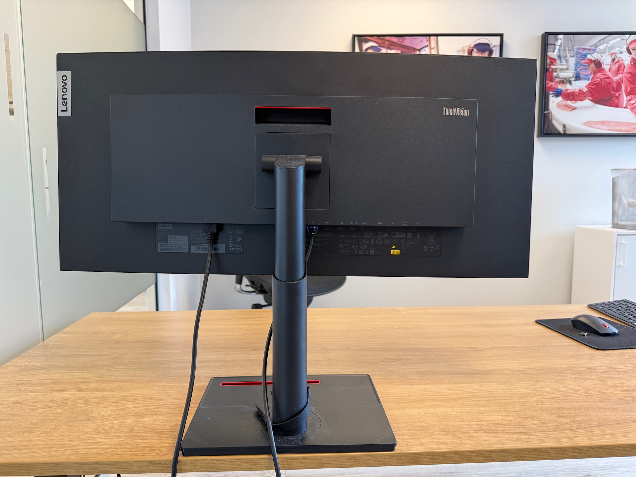 SELT / SOLD Lenovo ThinkVision tölvuskjár frá Ofar, QHD, 34'' 6