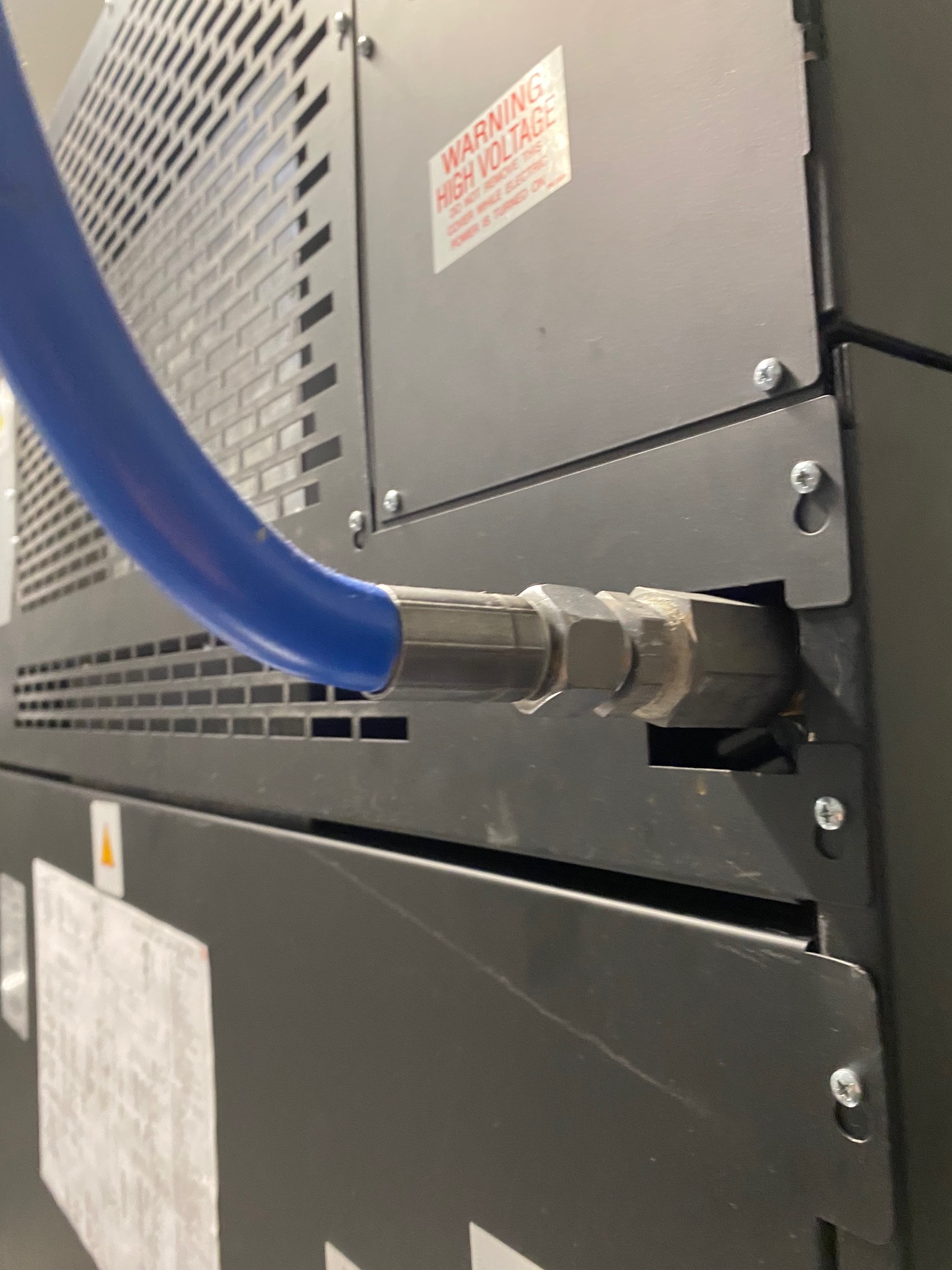 SELT / SOLD - American Dryer Corp. iðnaðarþurrkari rafmagns 72 kw 10
