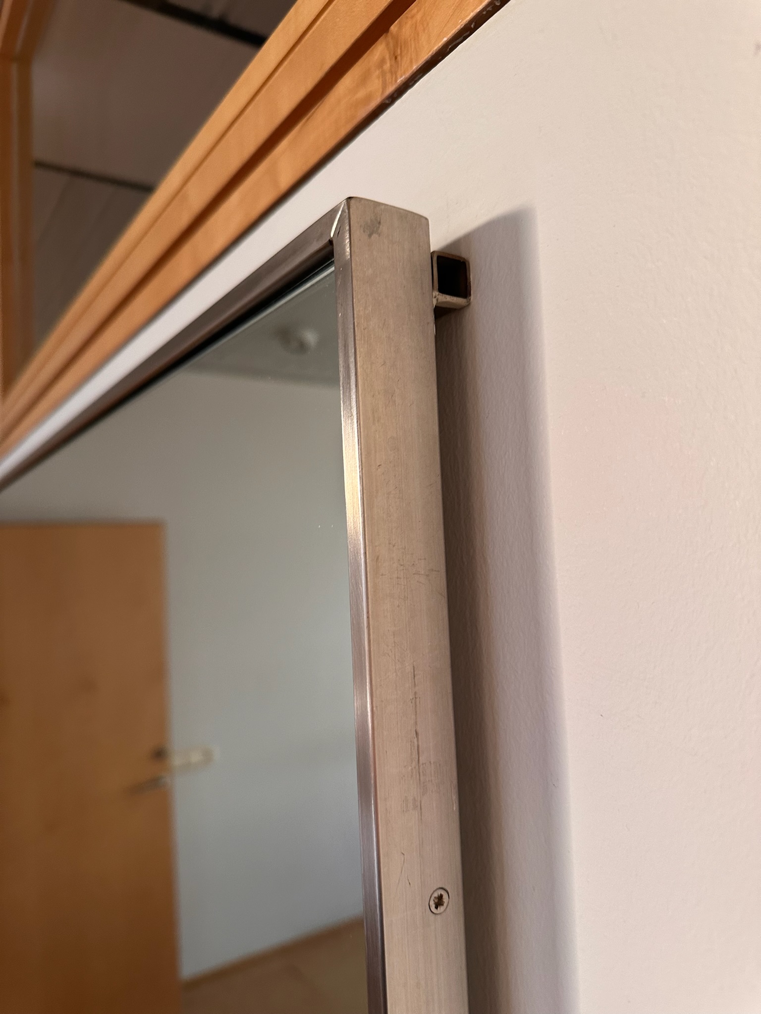 SELT / SOLD Spegill, 170 x 80 sm. 4