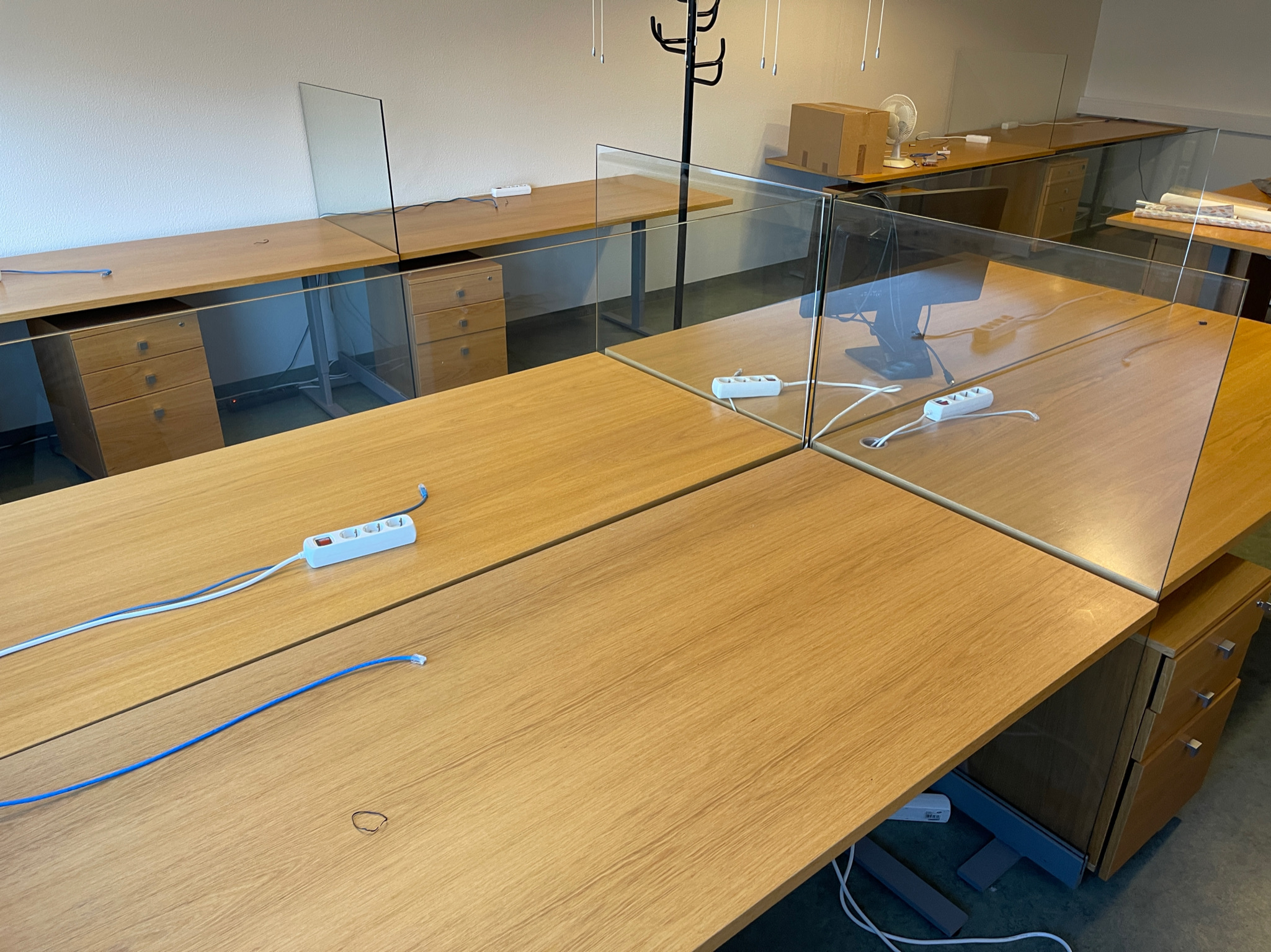 SELT / SOLD - Glerskilrúm - 3 stærðir - frístandandi 3