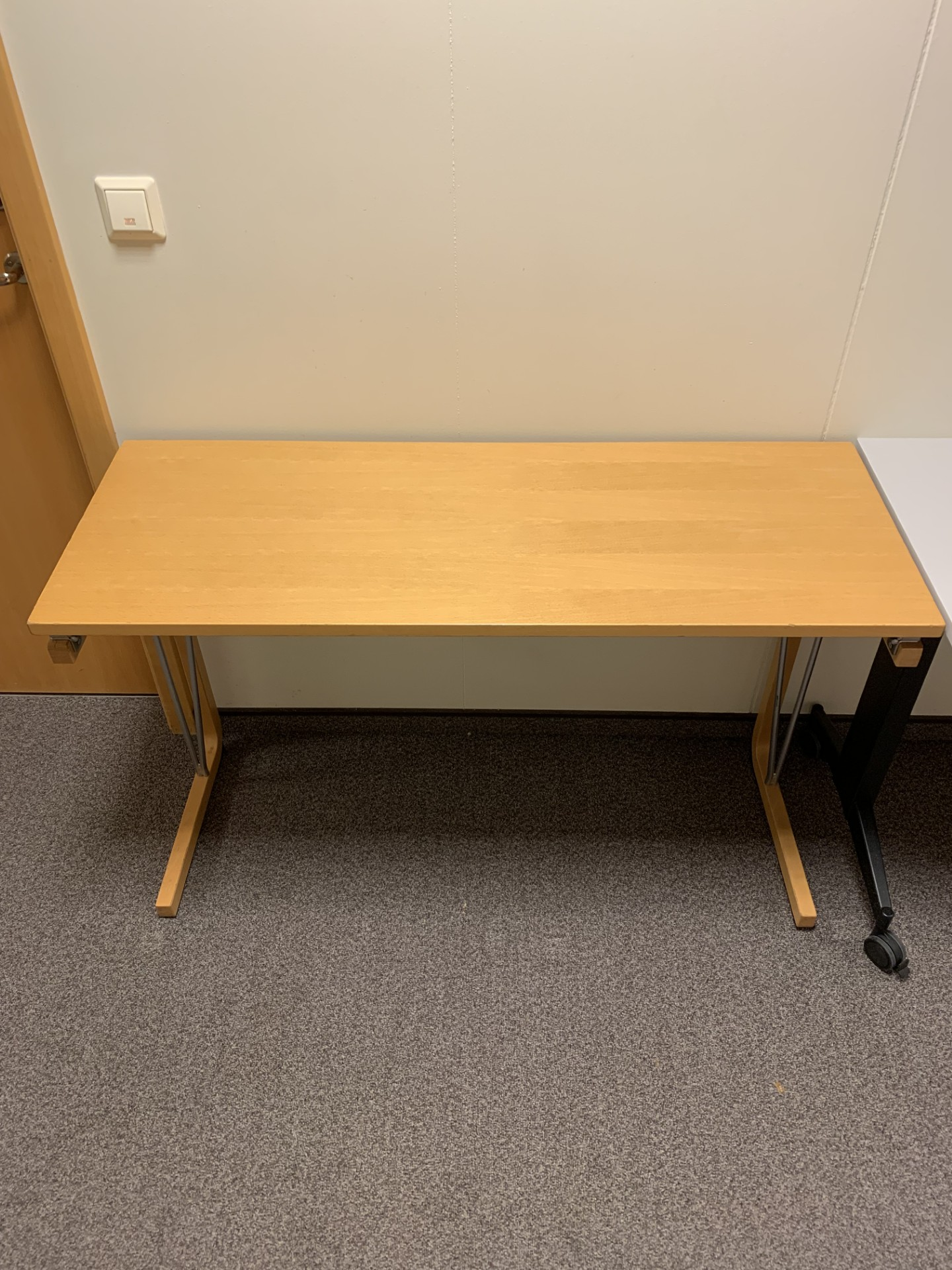 SELT / SOLD Vönduð felliborð, B120 x D45 sm.