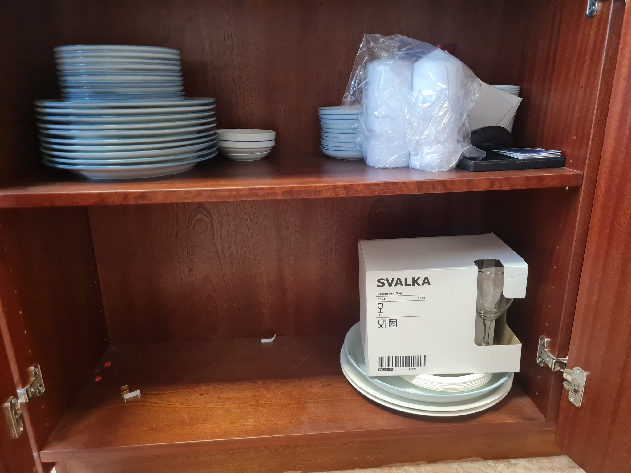 SELT / SOLD Vandaður skrifstofuskápur 4
