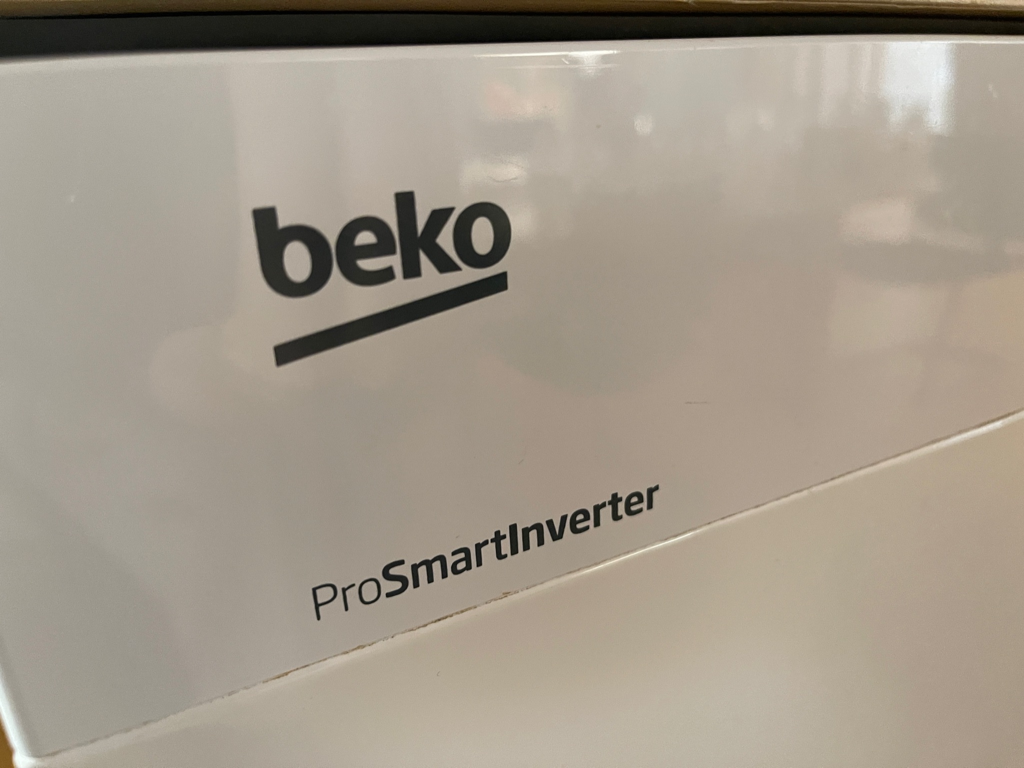 Selt/Endurnýtt-Nýleg Beko uppþvottavél 60 sm 4